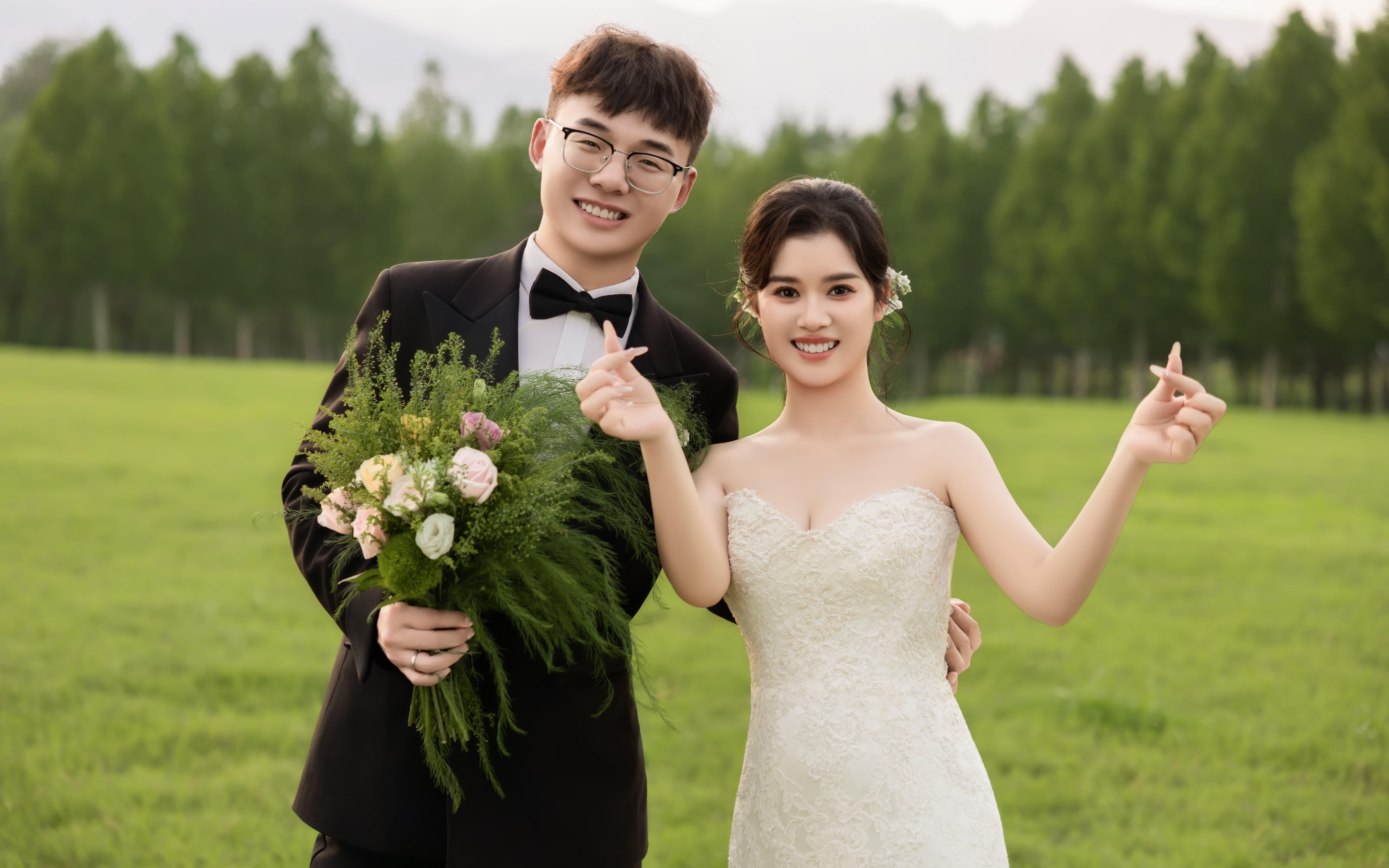 純客片丨婚紗照結(jié)算畫面??愛就要熱烈明媚