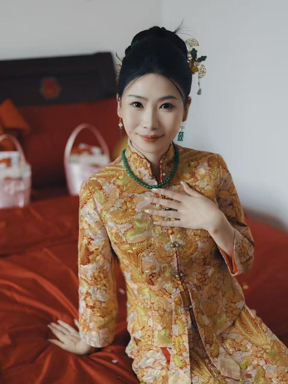 被长辈狂夸的秀禾妆造