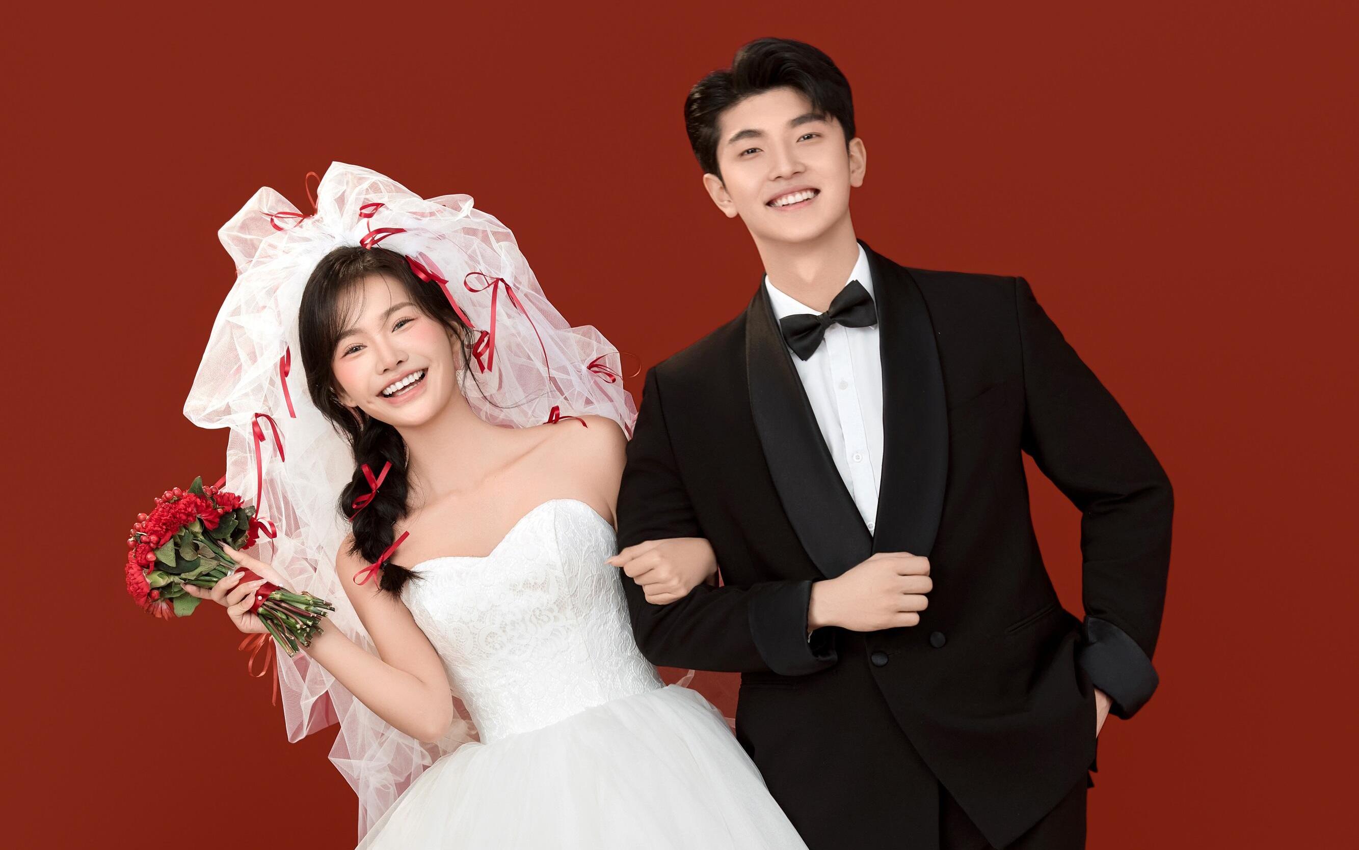 甜妹鐘愛的喜嫁風(fēng)婚紗照！真嘟減齡又出片呀