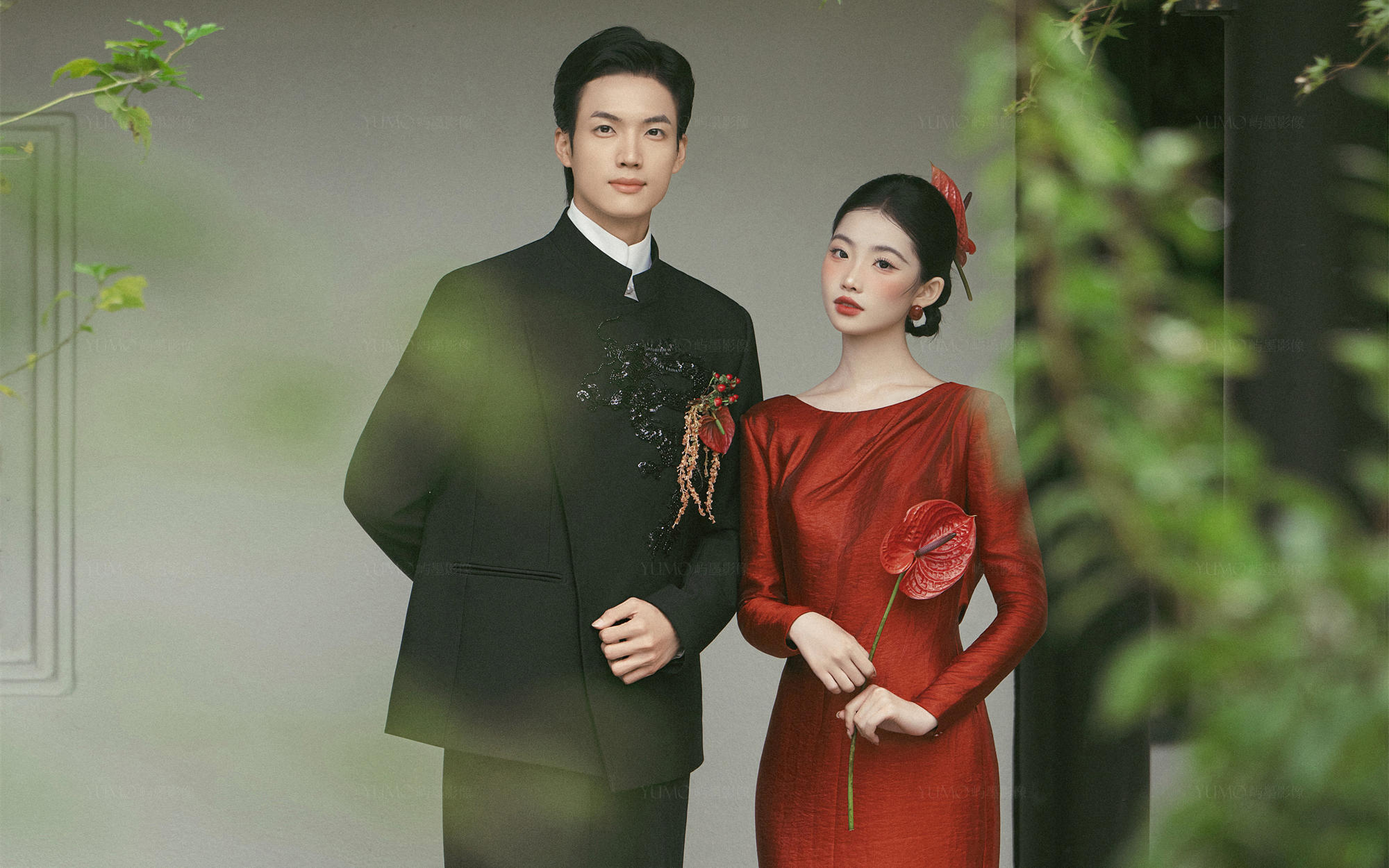 新中式婚纱照把「传统美学」玩出‌现代高级感‌了