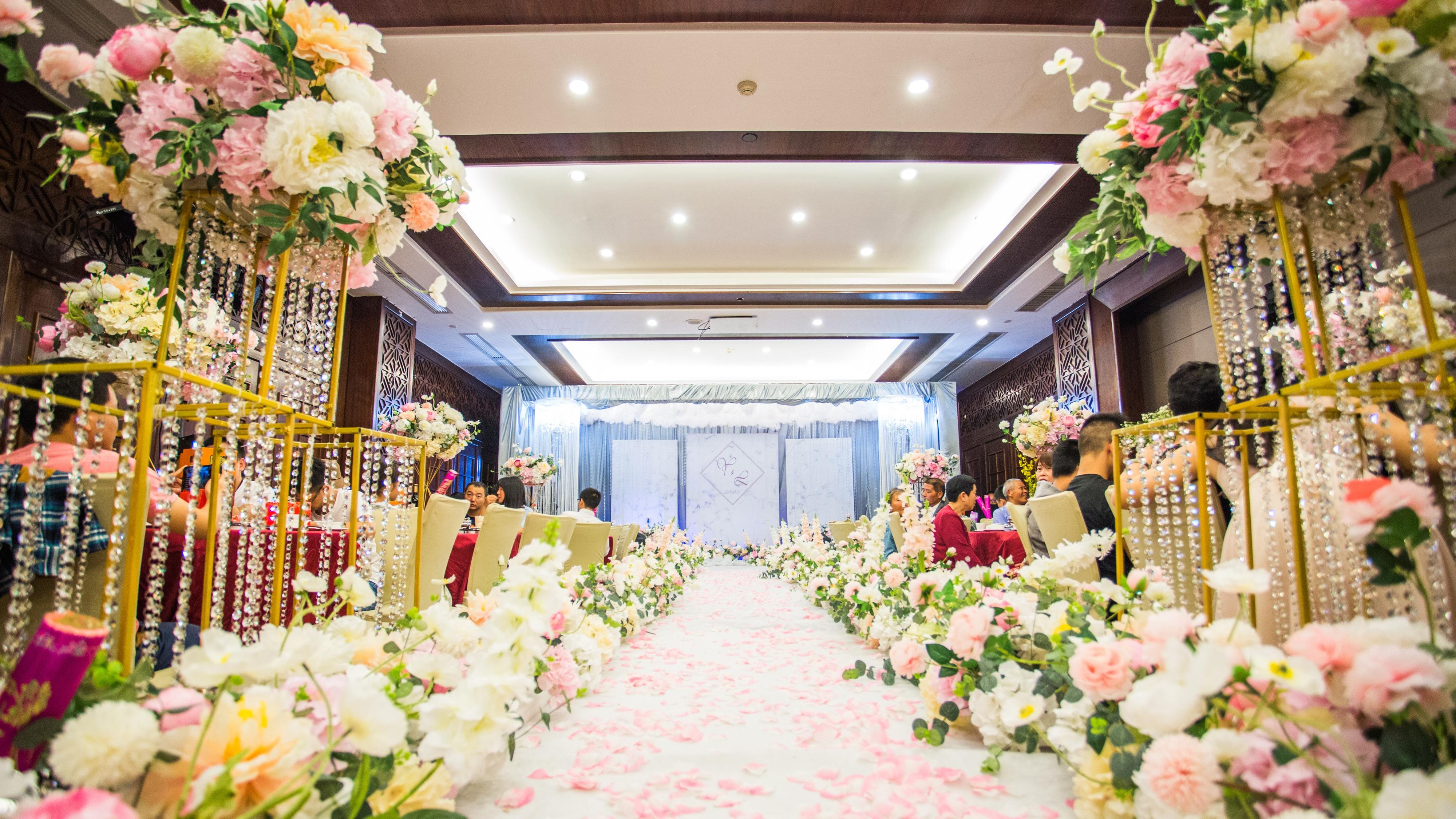 【花開世界】在最合適的年紀，遇見最美好的妳