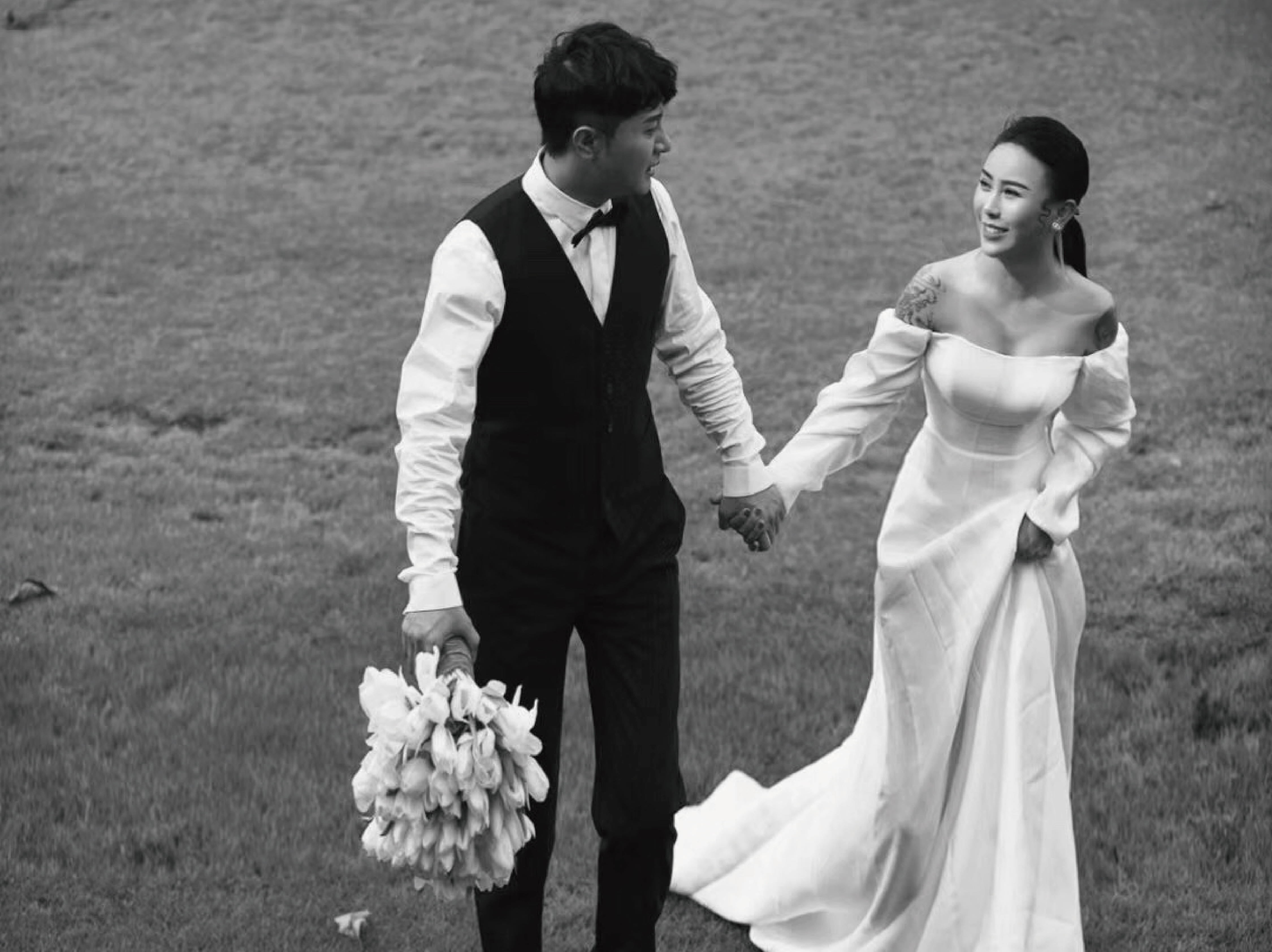 壹纱OTHERS高定婚纱系列