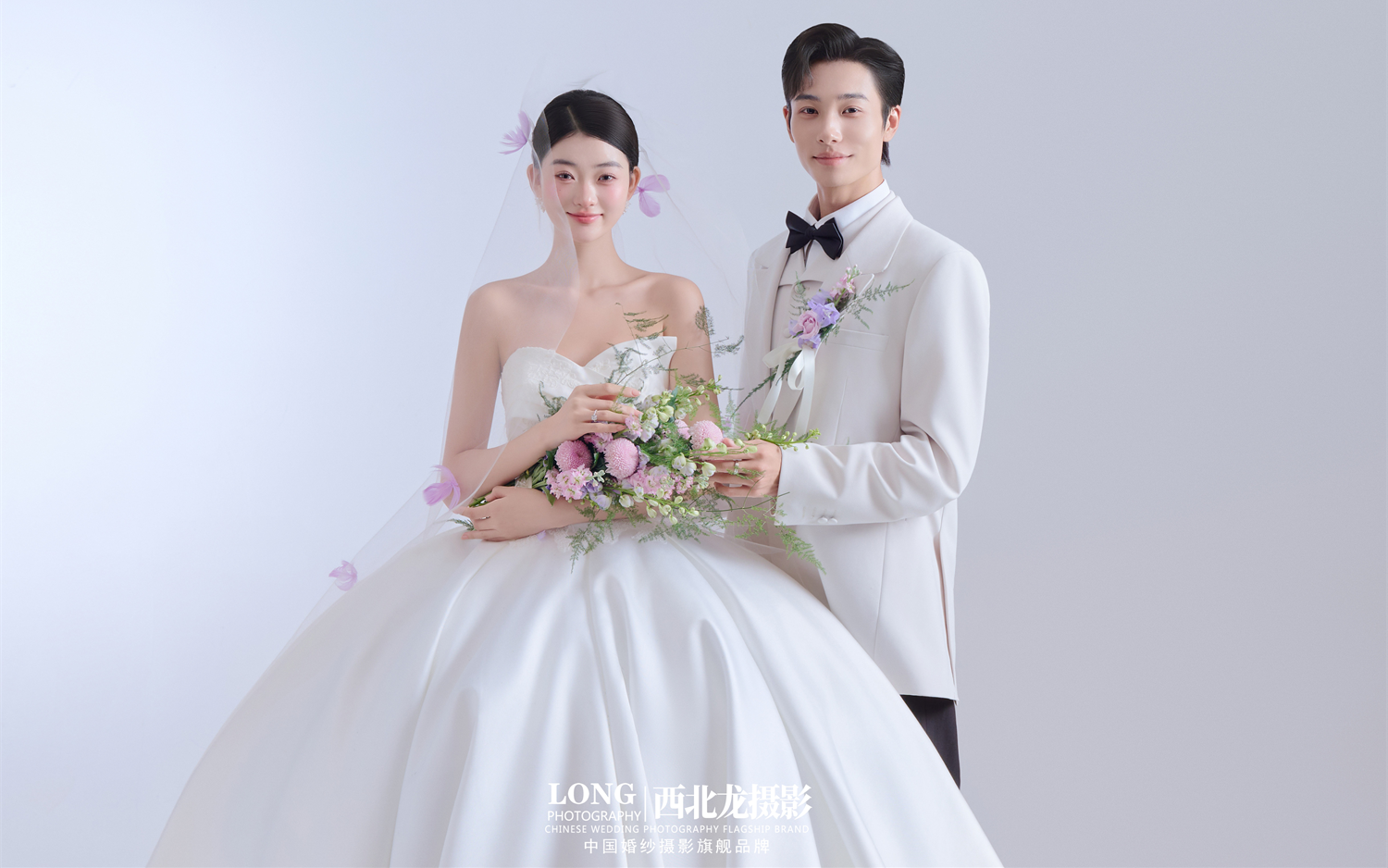 甜蜜度满分的简约主纱照