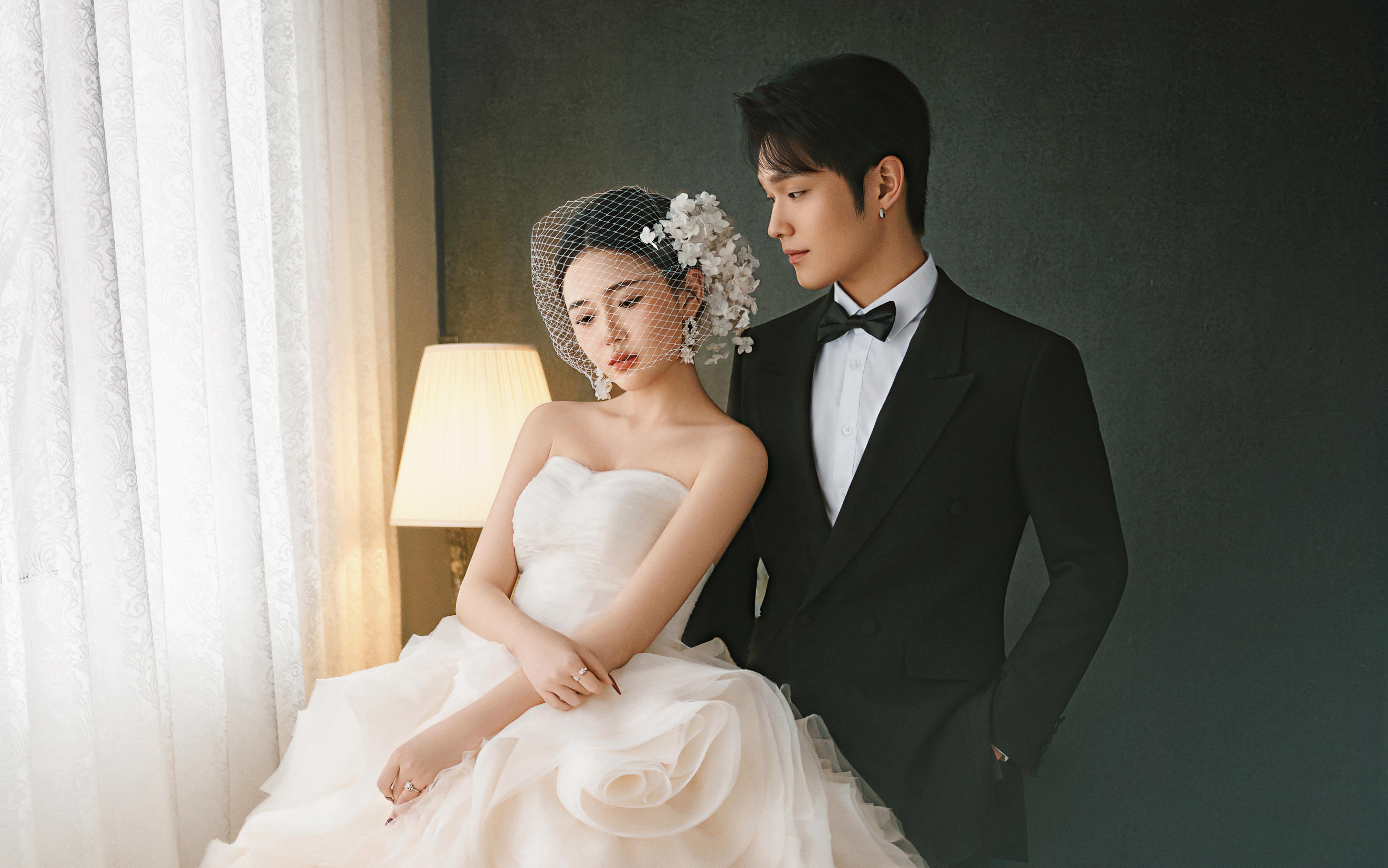 备婚必拍榜又出新了！复古油画婚纱照太出片