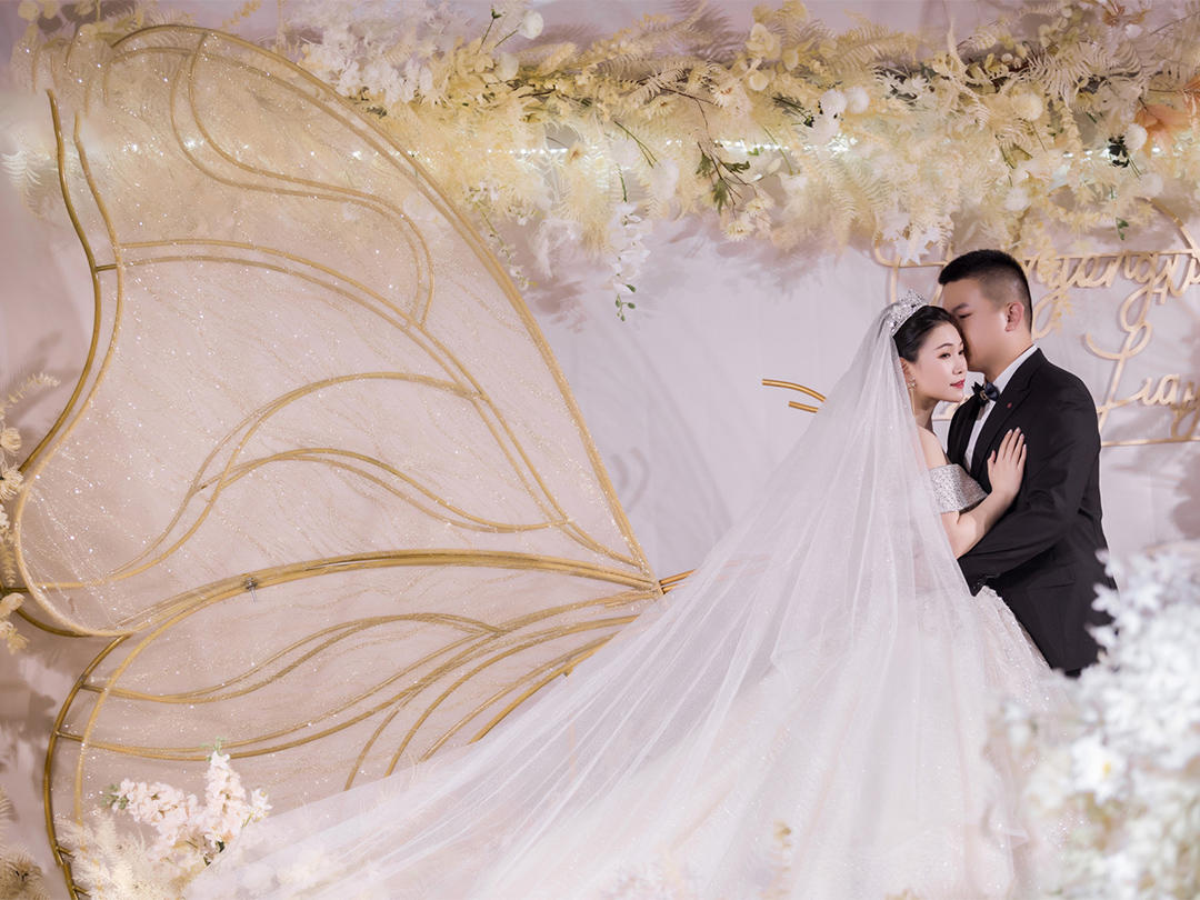 【超值特惠】三叶造型全程跟妆首席老师