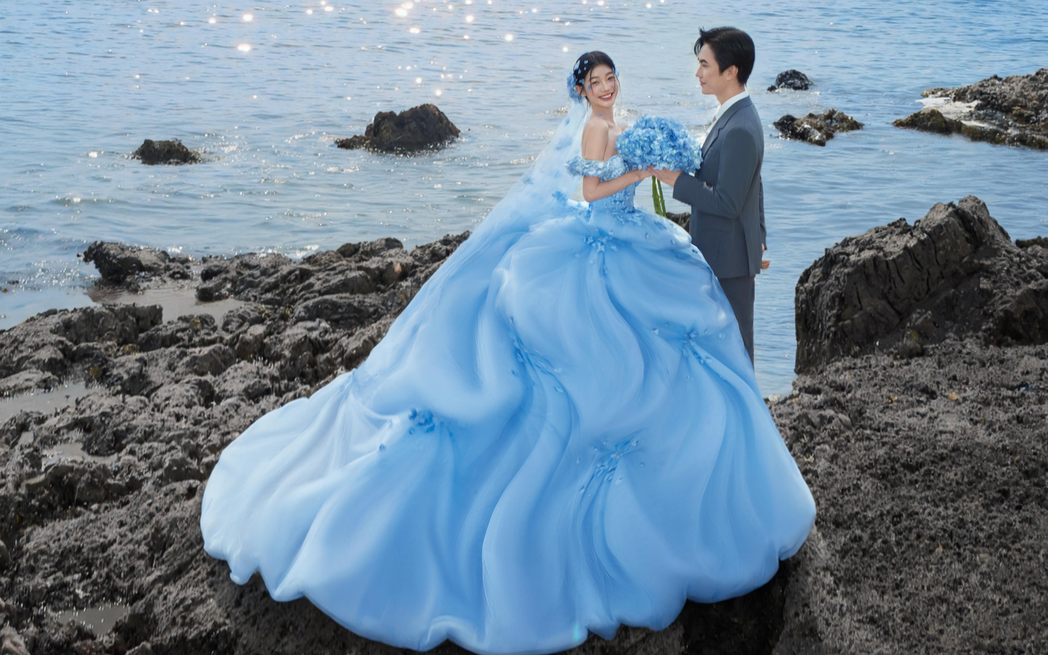 蓝色花神海景婚纱照