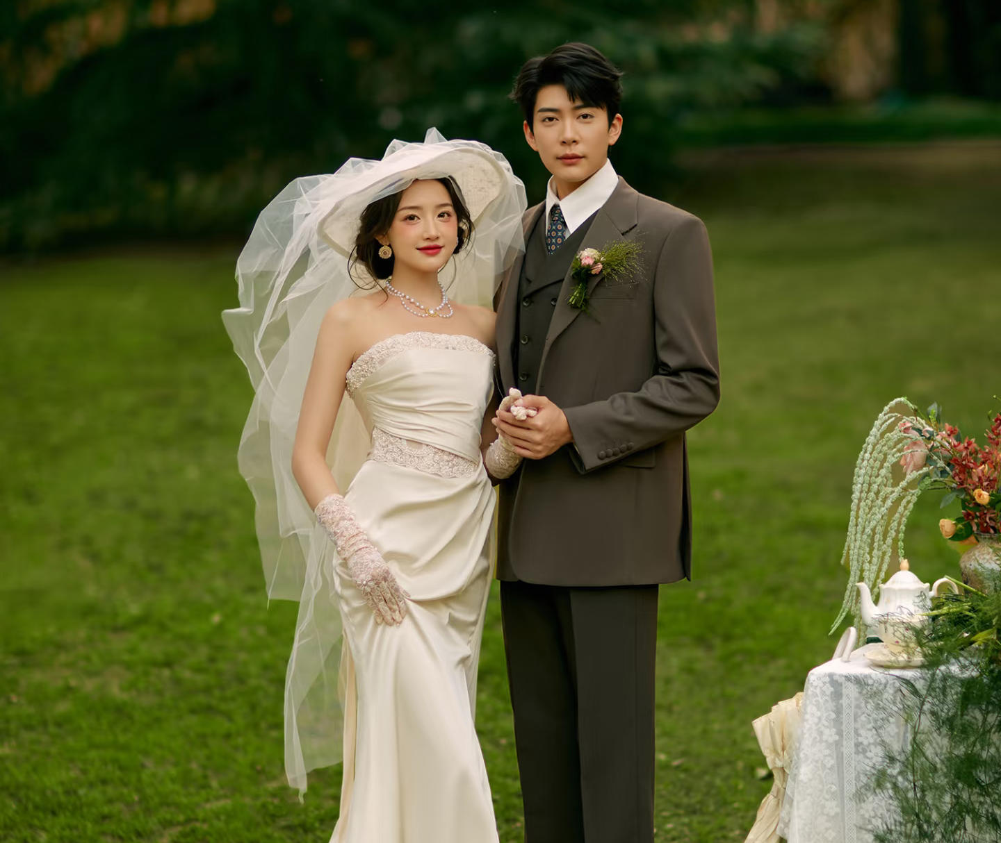 【優(yōu)格】優(yōu)雅迷人的法式森系婚紗照 超有氛圍感