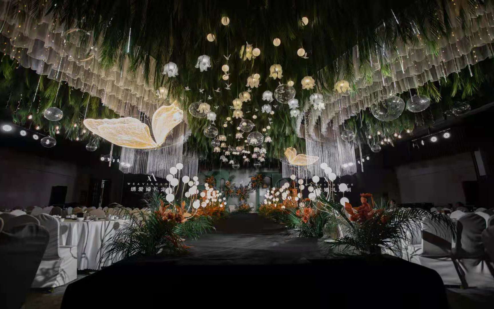 绣爱这场婚礼仙气十足，绿橙色澜山景三楼全吊顶