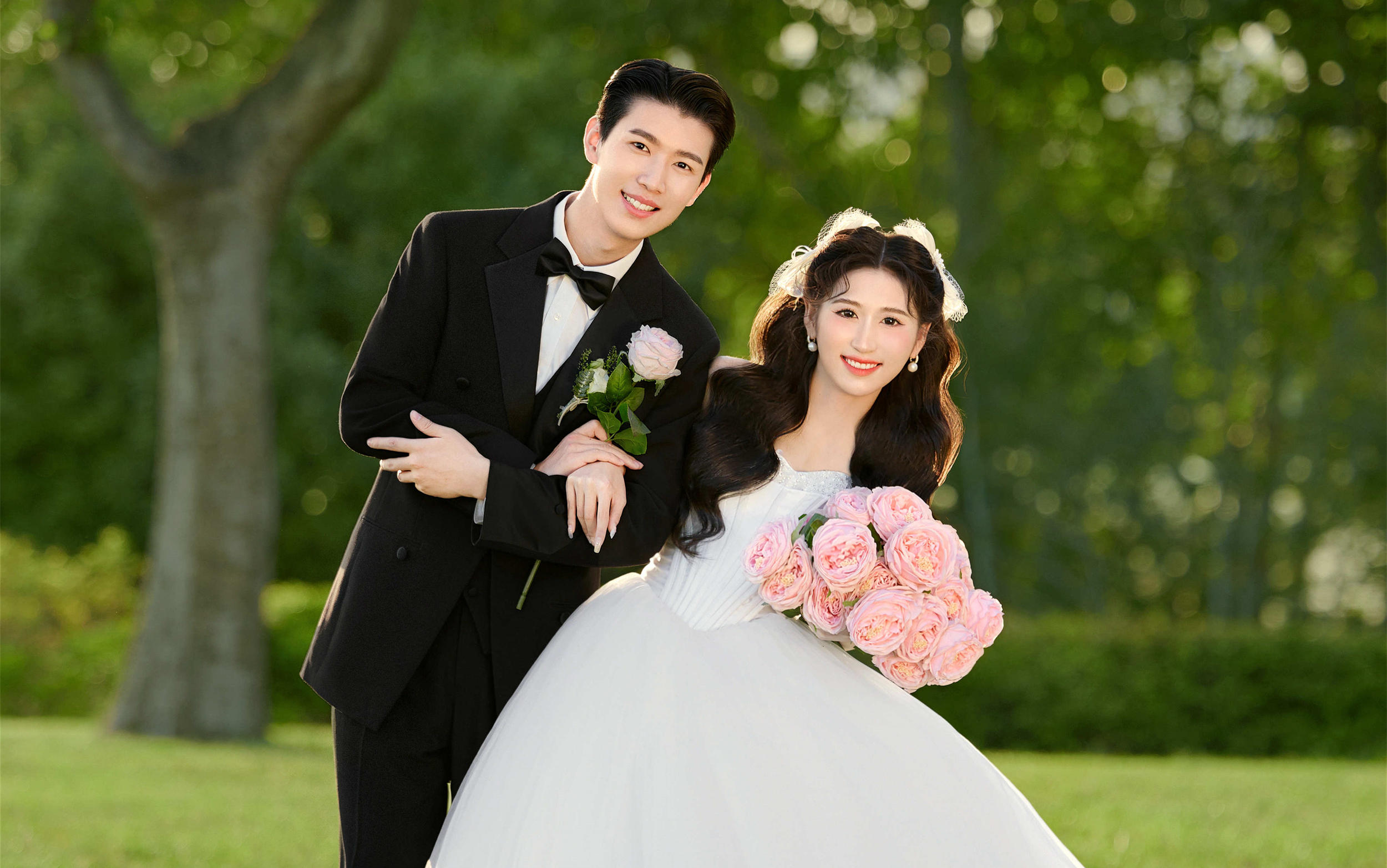 公主請拍?儀式感清新森系??草坪婚紗照