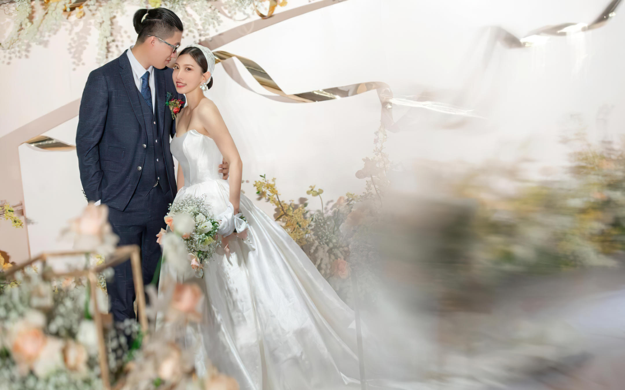 简约森系红色低预算小厅婚礼