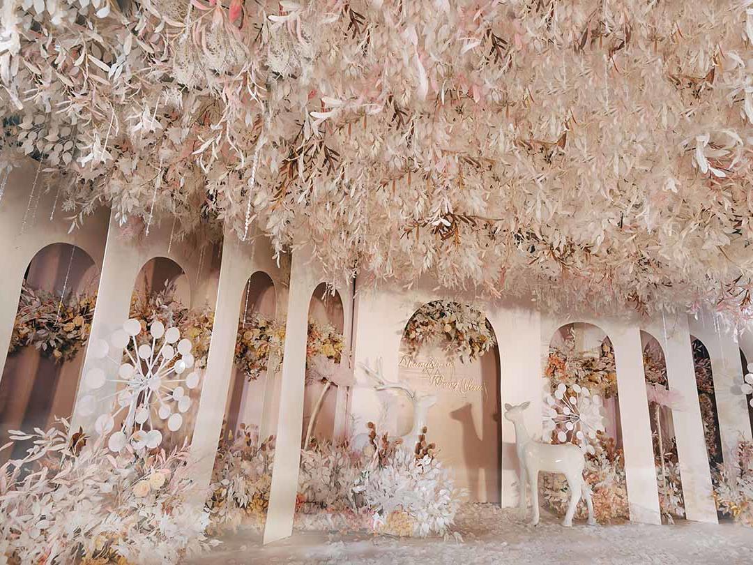 【森林深处的城堡】花路指引新人抵达温馨避风港