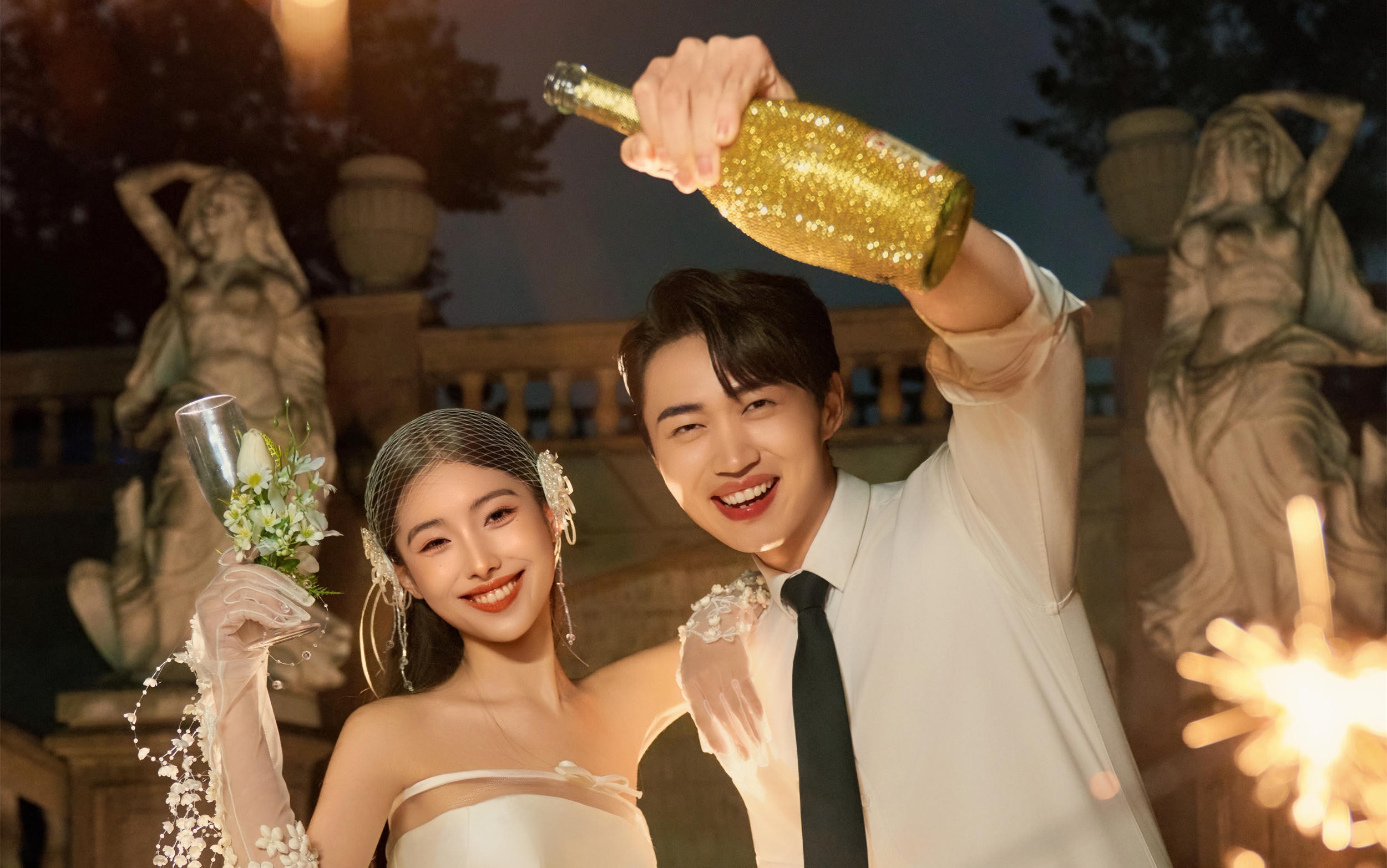 豪门夜宴💎氛围感拿捏的香槟塔婚纱照！