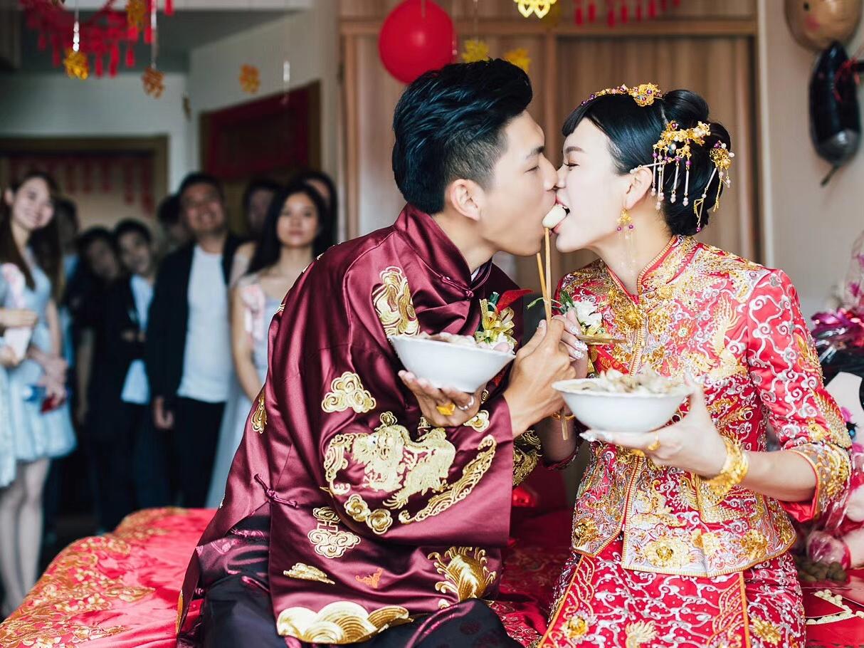 「特享优惠价」明星款龙凤褂+三件套+送精美头纱