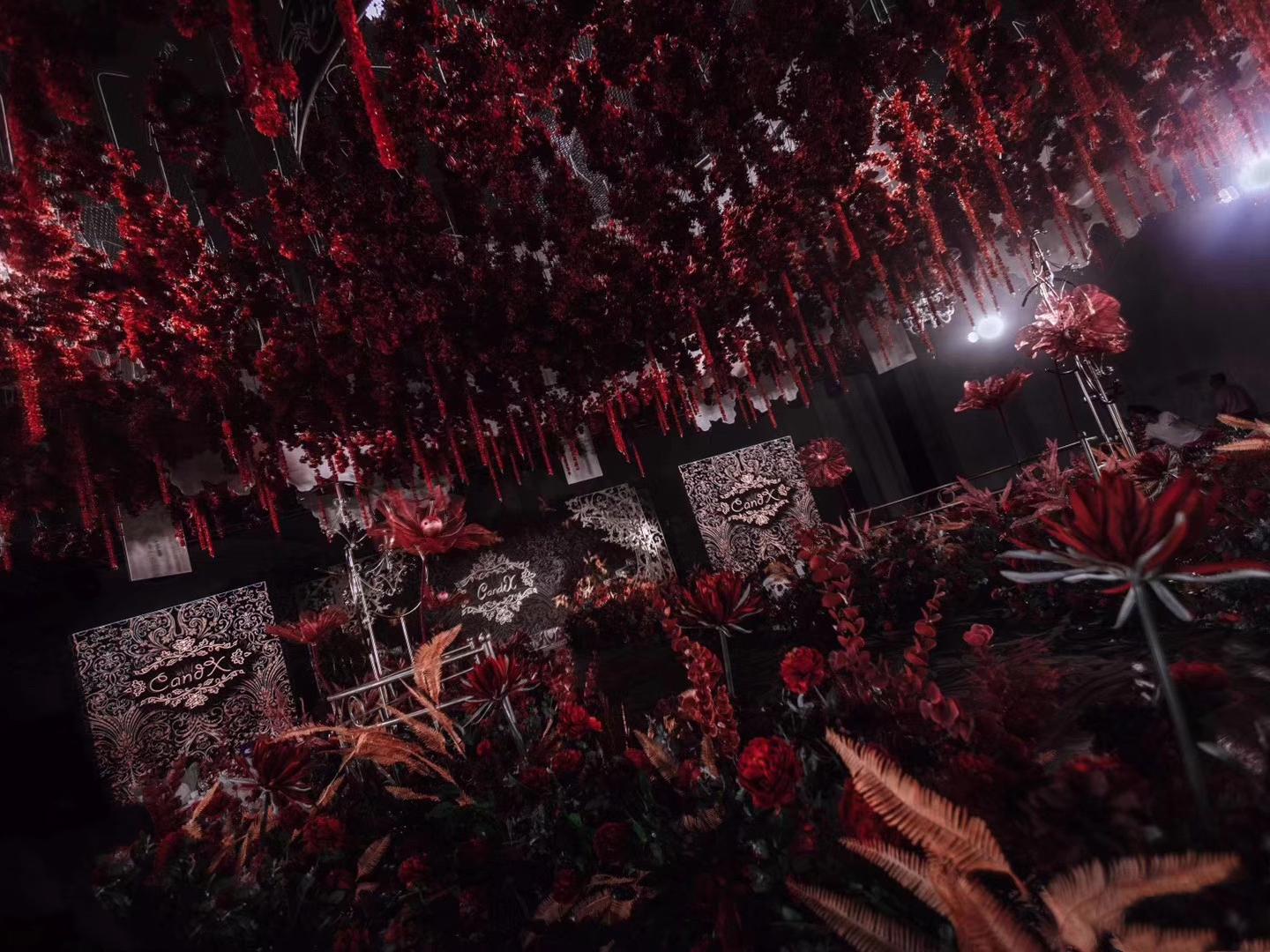 红色高端欧式主题婚礼含飘顶