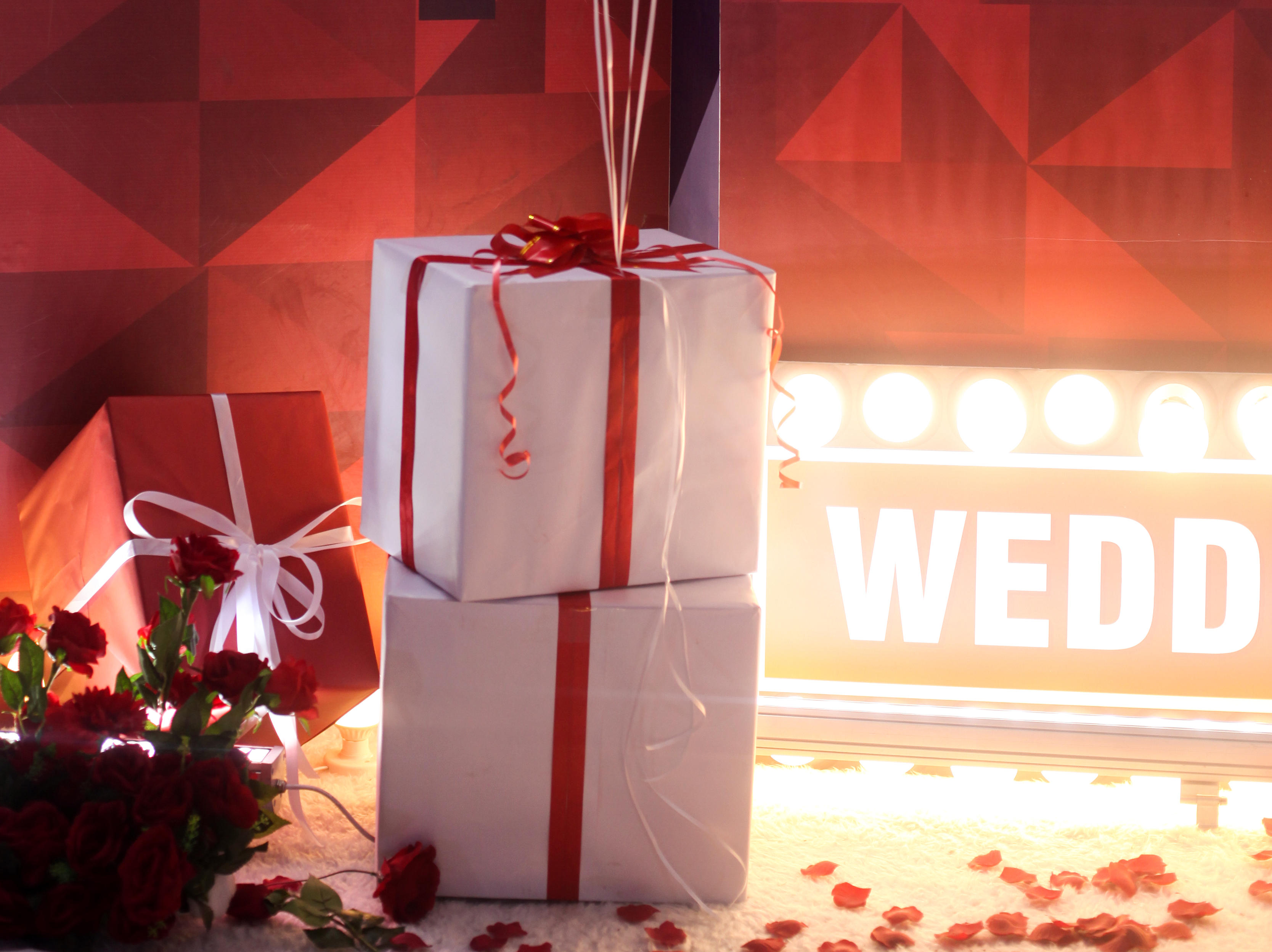 【家庭喜棚婚礼】红色卡通风格-布朗熊和可妮兔