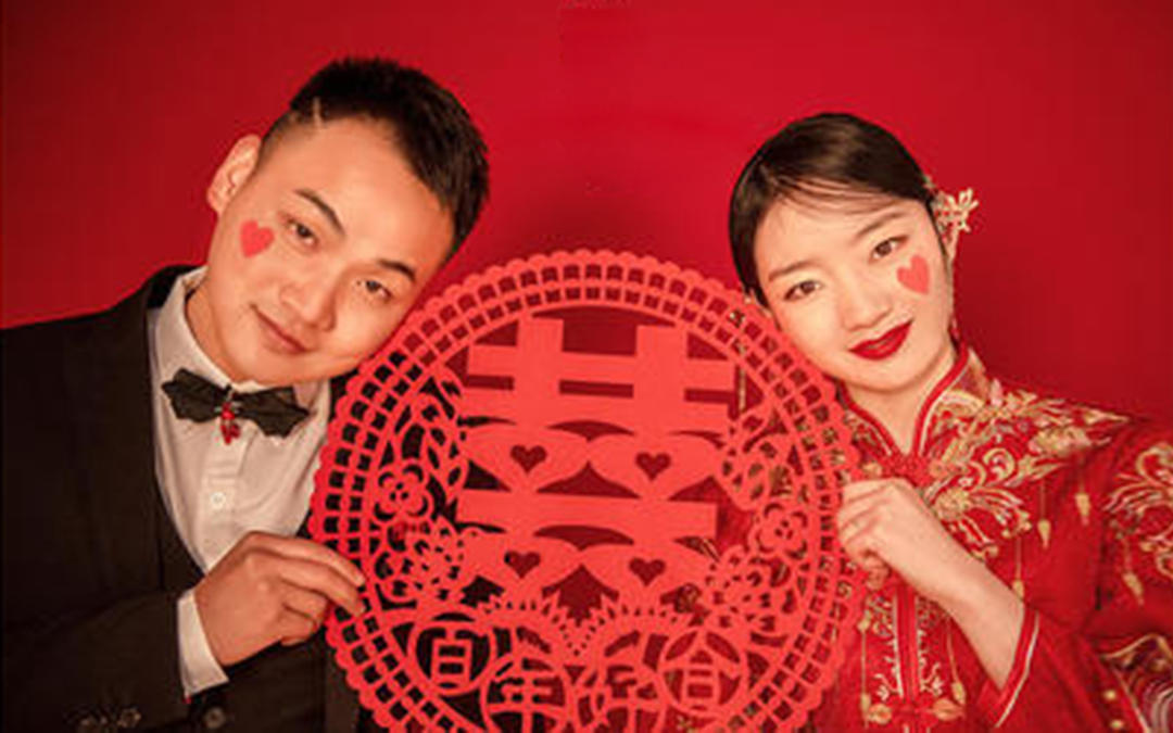 【达州婚纱摄影工作室】+8服8造