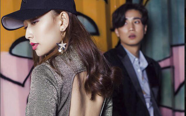 重慶城市旅拍+一對一服務(wù)+特色火鍋+網(wǎng)紅夜景