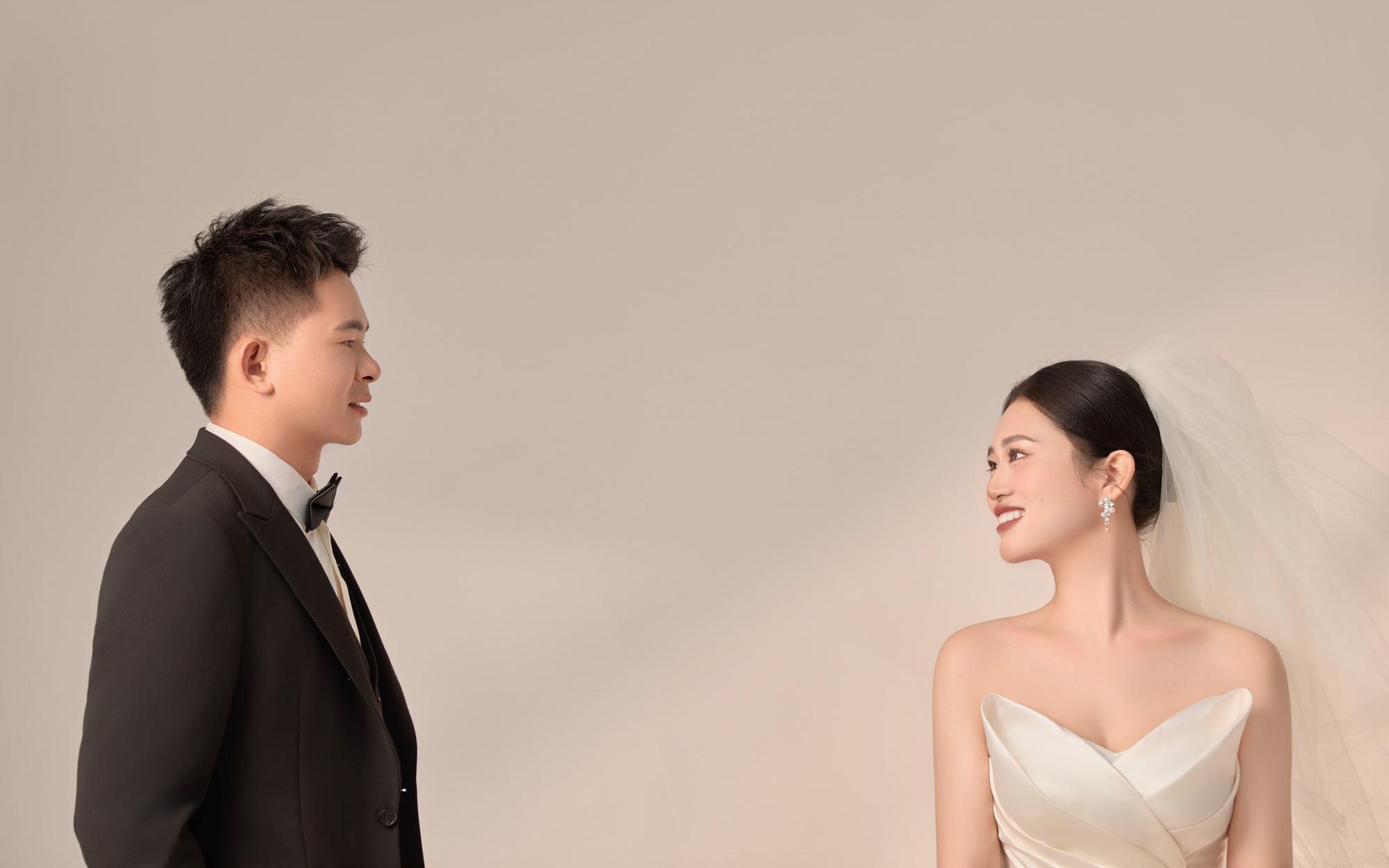 真实客片-室内韩式婚纱照