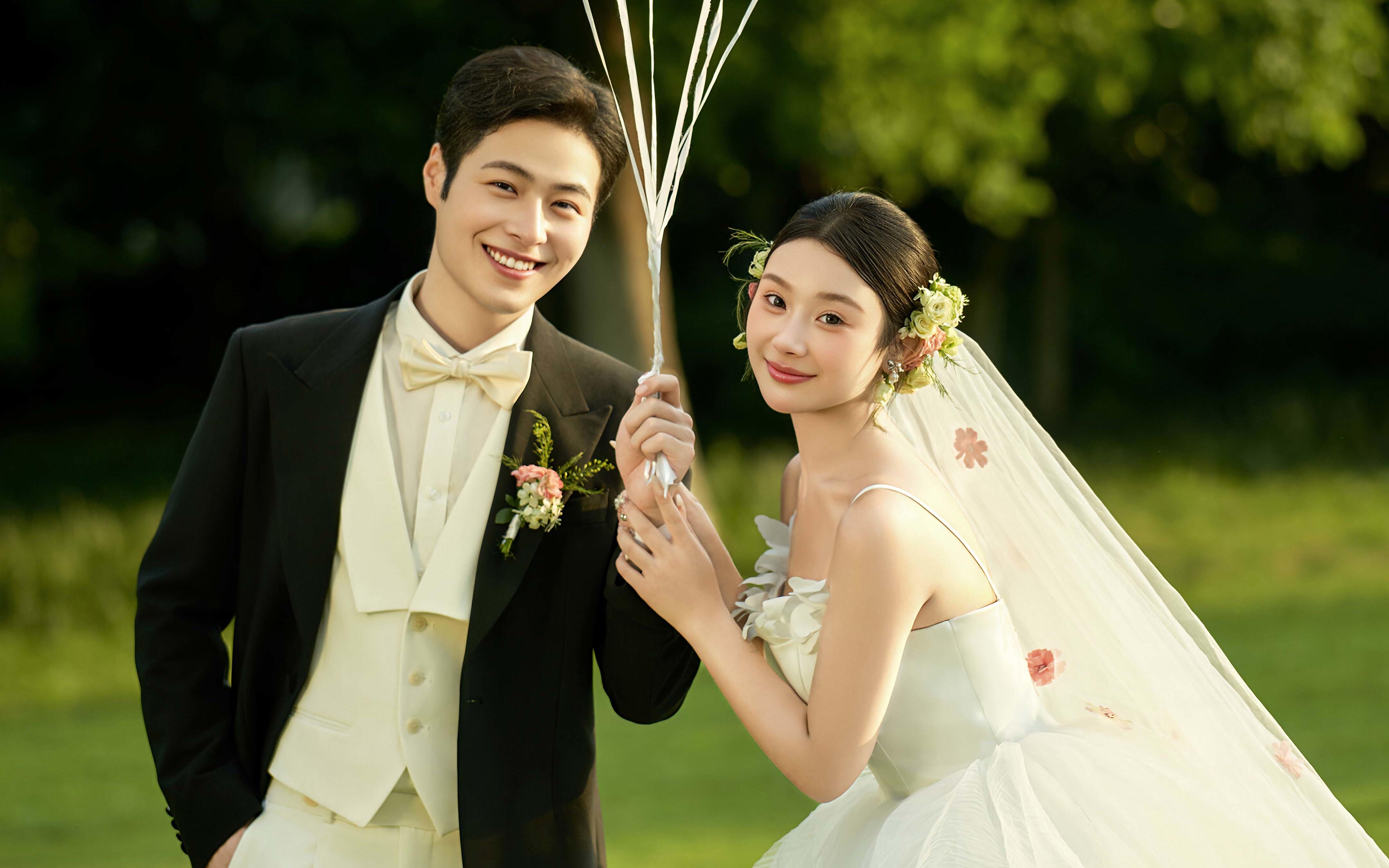 告白气球来了‼️是浪漫草坪仪式感婚纱照呀