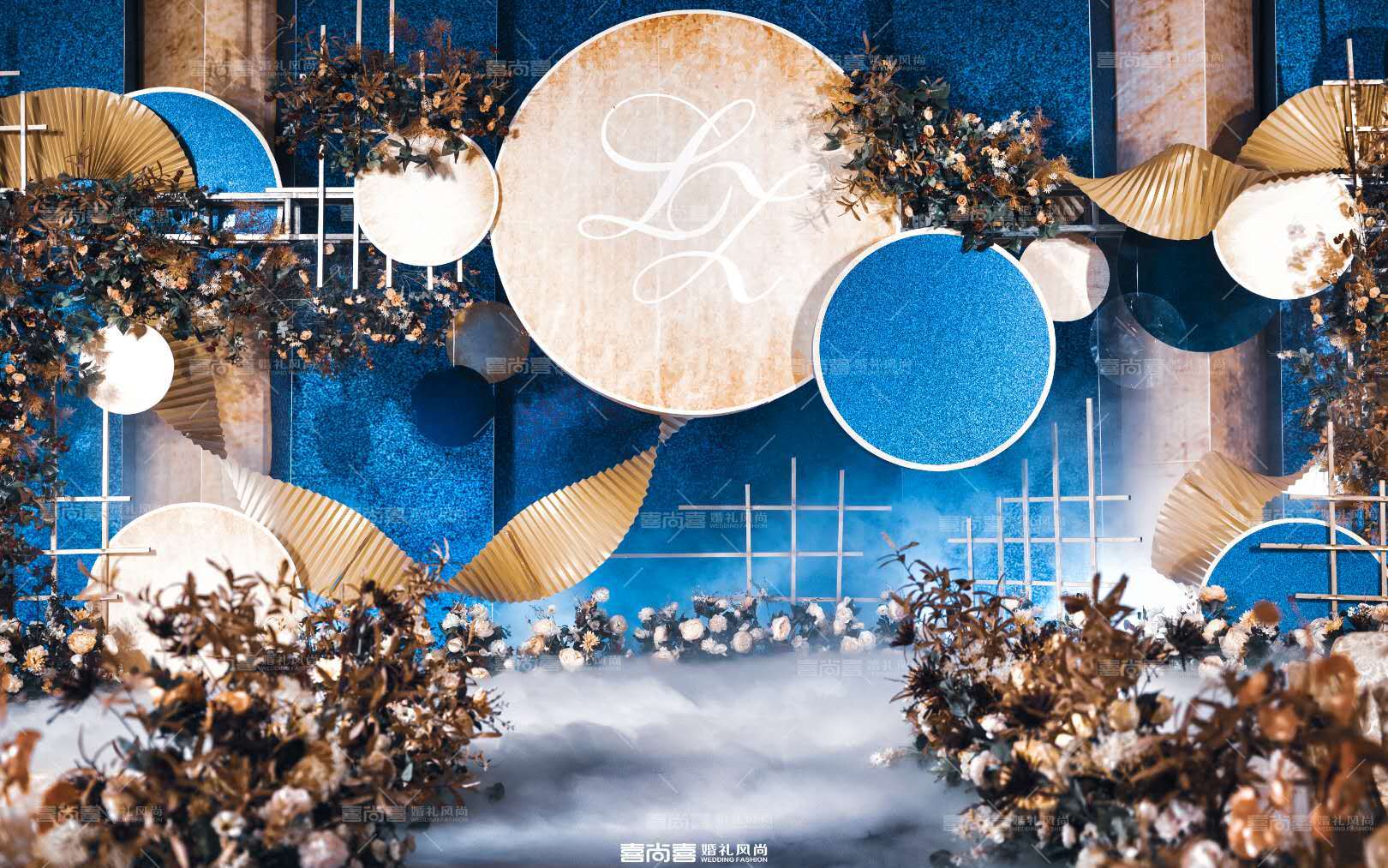 酒店  特价套餐（包三大）系列一节假日不参与活动