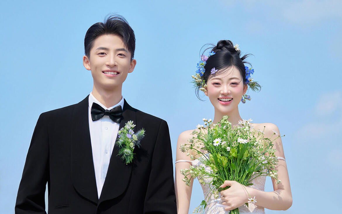 草坪森系婚紗照｜被風(fēng)吻過的夏天