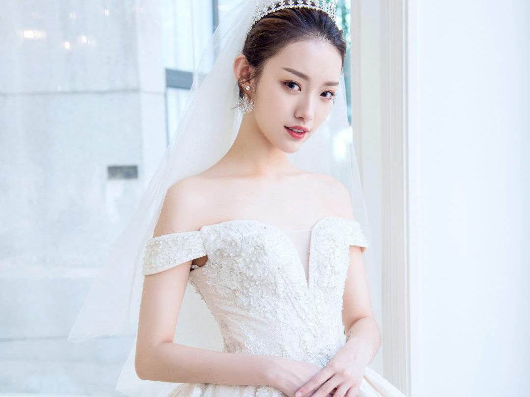 【超值租赁】星辰主纱大拖尾+敬酒服