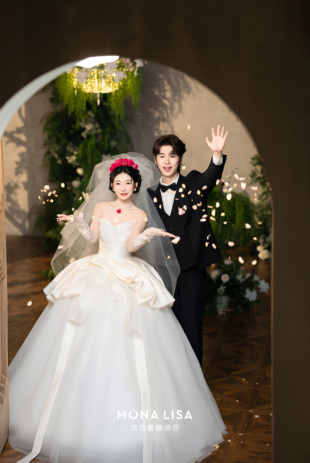 少女心爆棚的梦幻花海婚纱照｜高级与纯爱