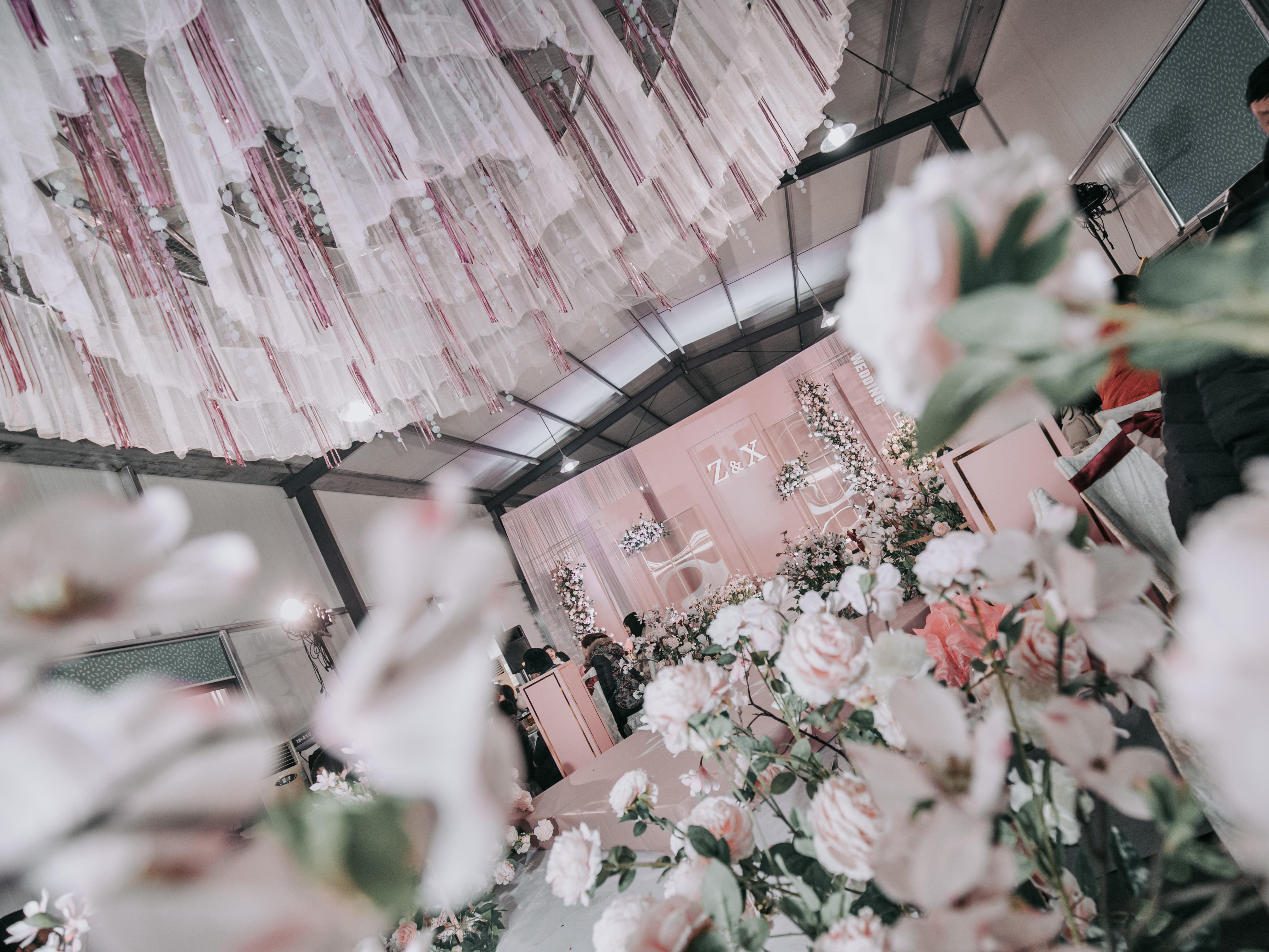 1OO%原创还原【安木婚礼】粉色厂房婚礼