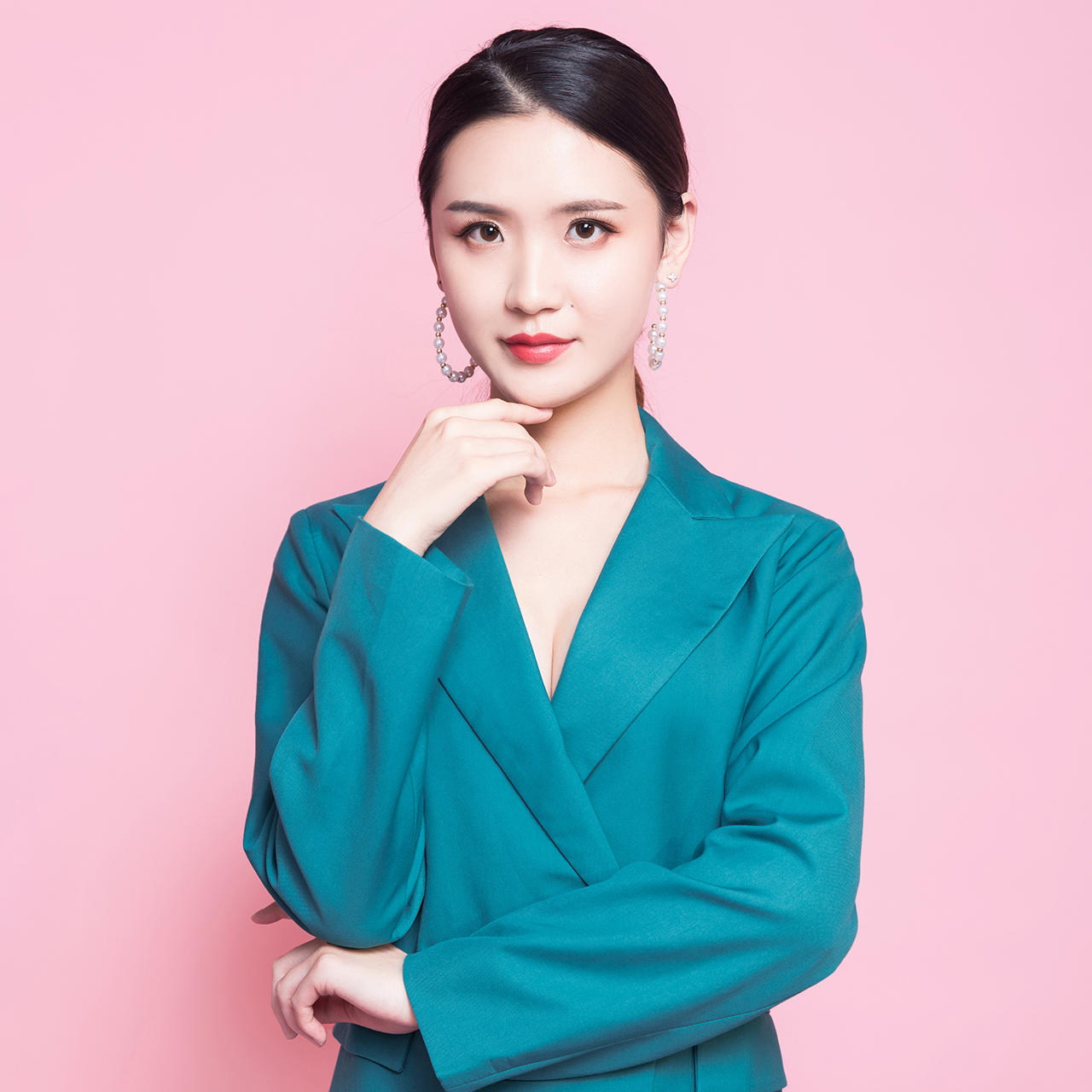 定制个人形象照（你的形象“值”千万）