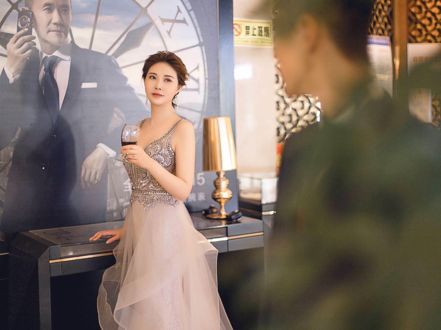 【品熙婚纱】时尚大餐达人最爱