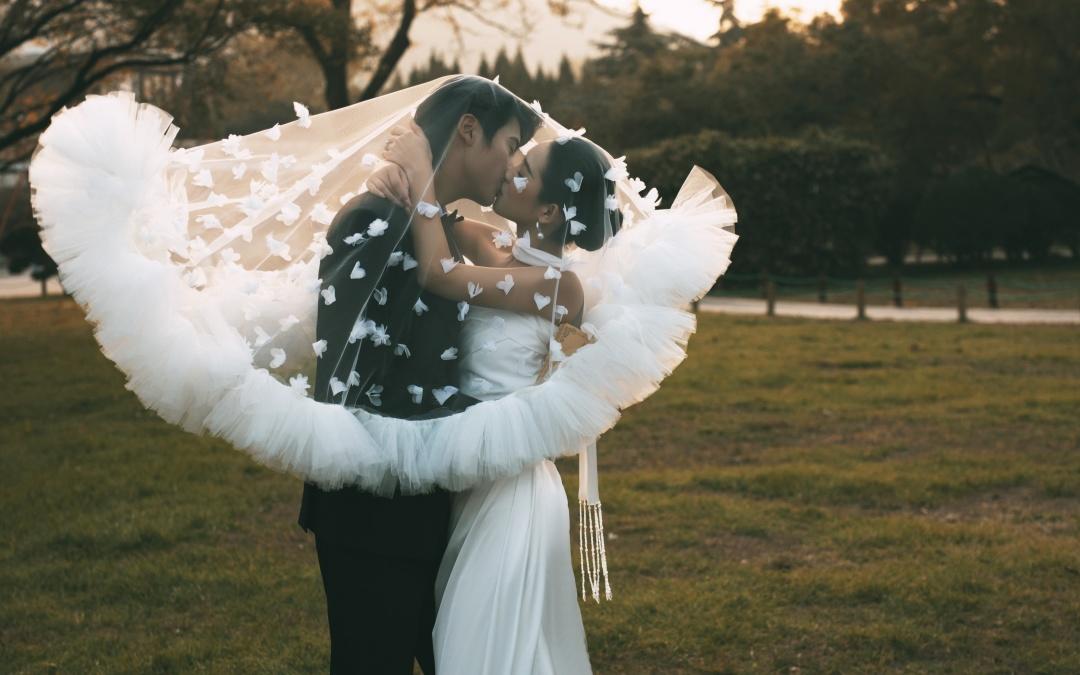 00后偏爱的小众ins风电影感森系婚纱照🌿