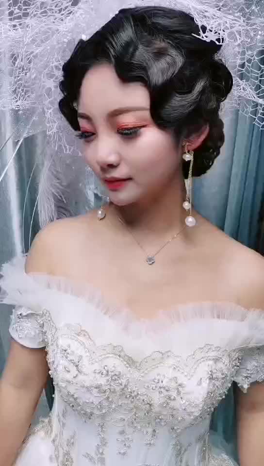专家全程跟妆 3造型 送亲友妆 伴娘妆