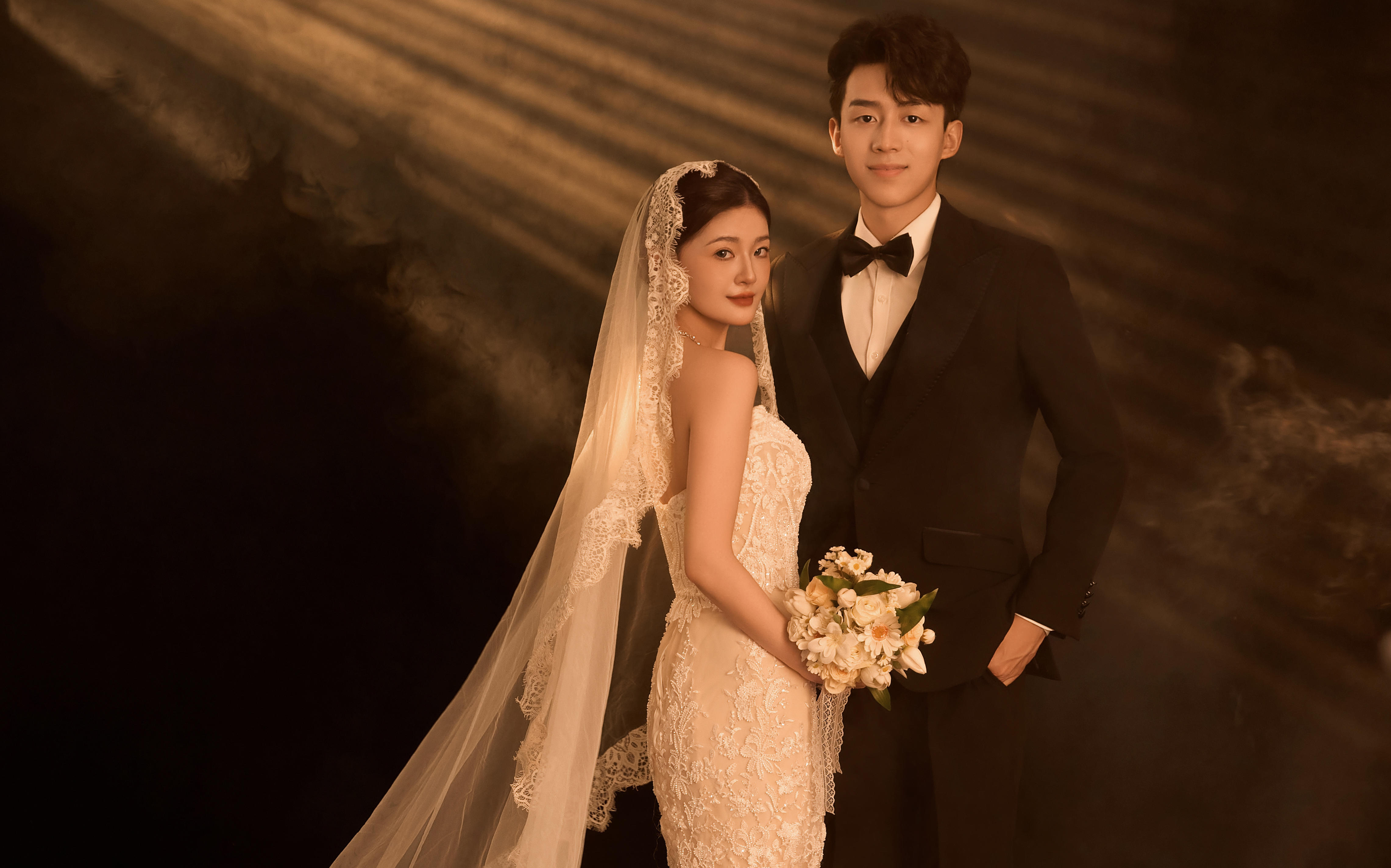 一組光影婚紗照完全從頭美到腳！