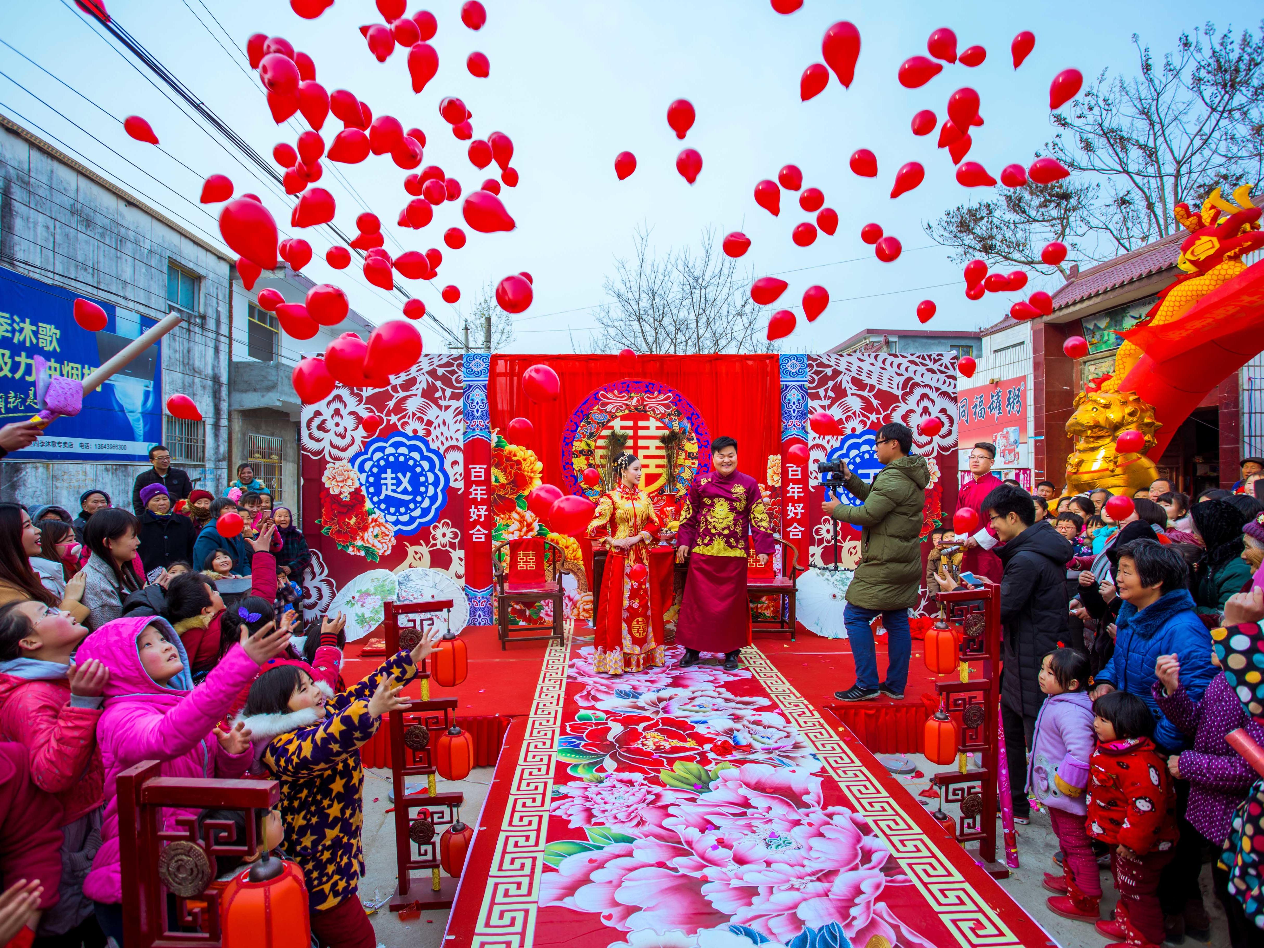 大红色中式婚礼.中式婚礼仪式感更强