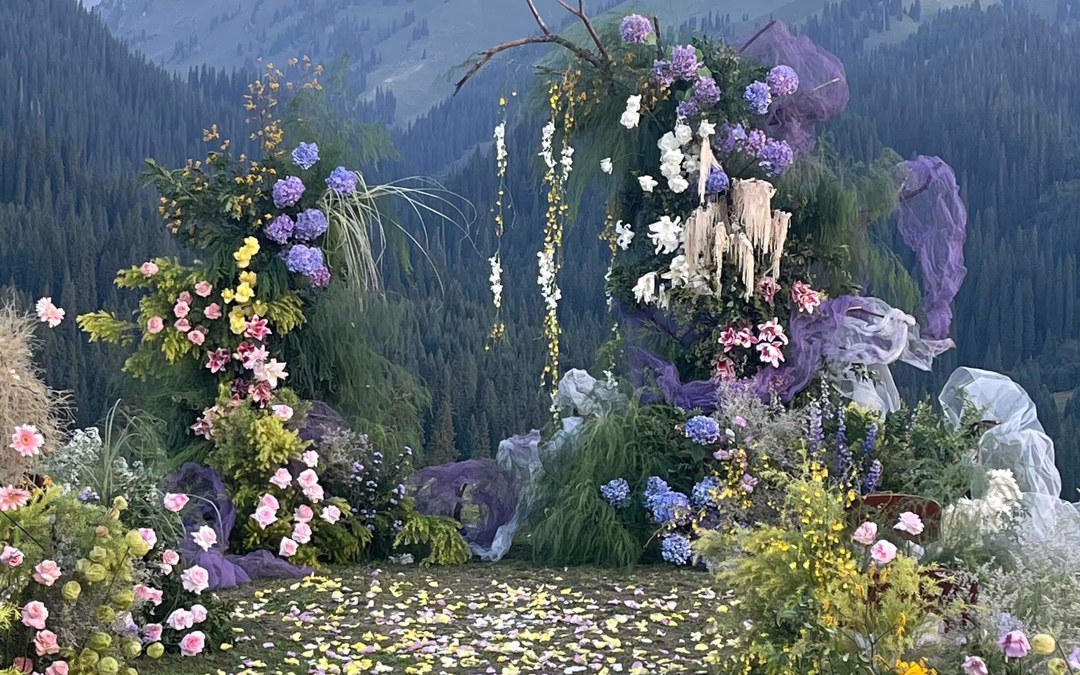 婚礼派·π南山草坪婚礼|落日弥漫的紫