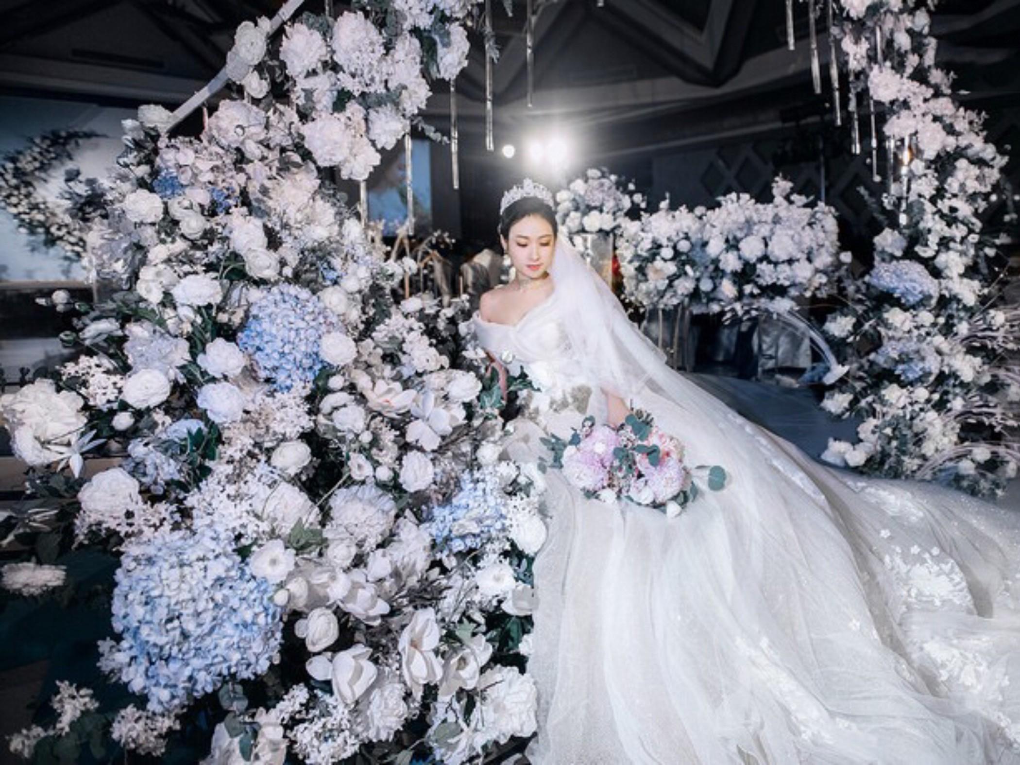 莫兰迪蓝色+全场花艺装饰