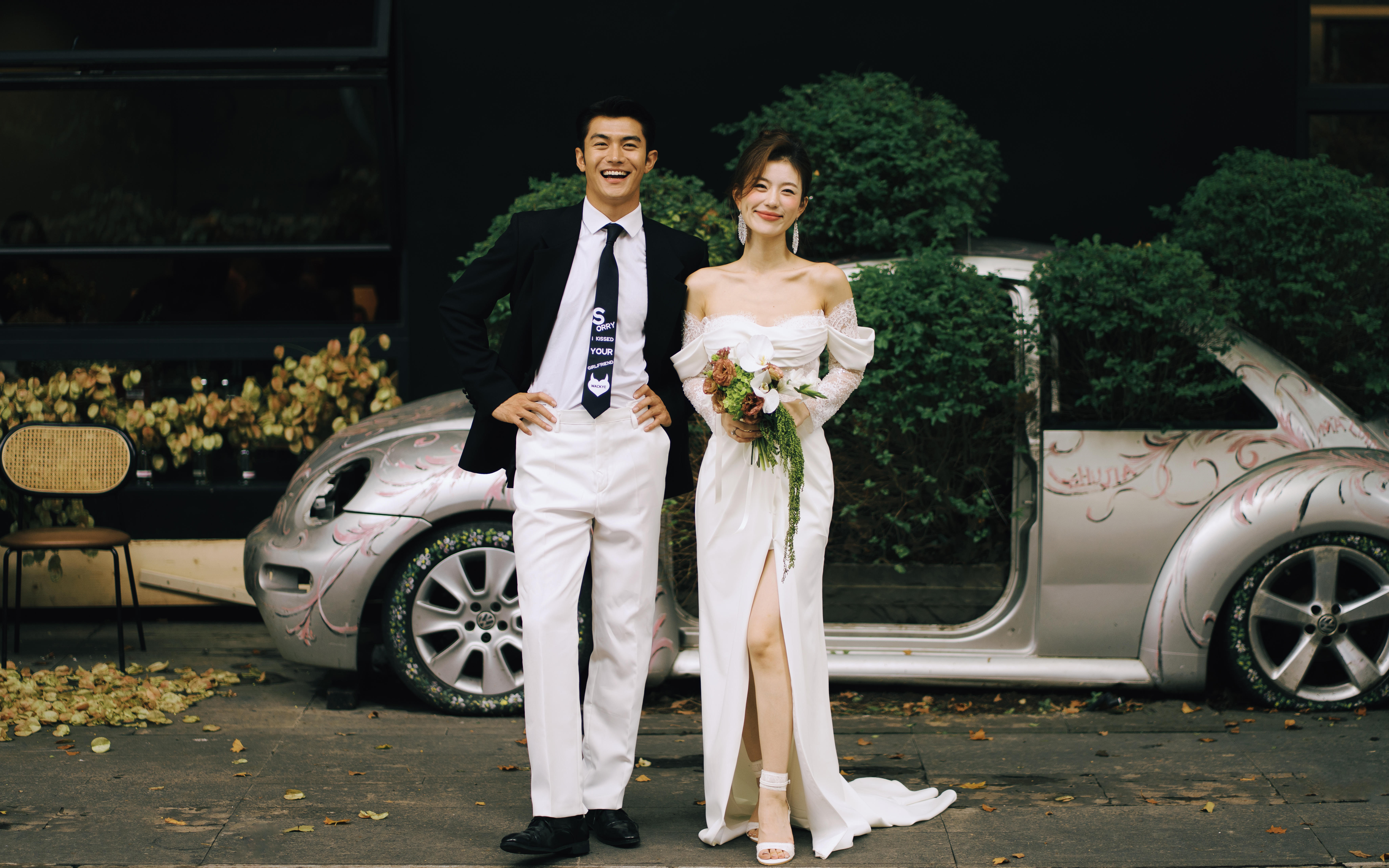 街頭的老錢風(fēng)婚紗照，生命力max??