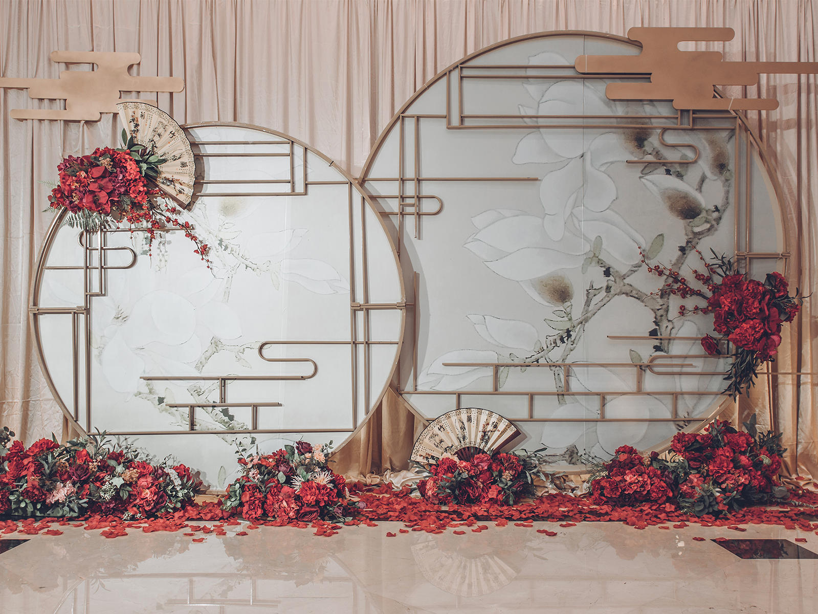 大气红金色新中式风-《合壹》