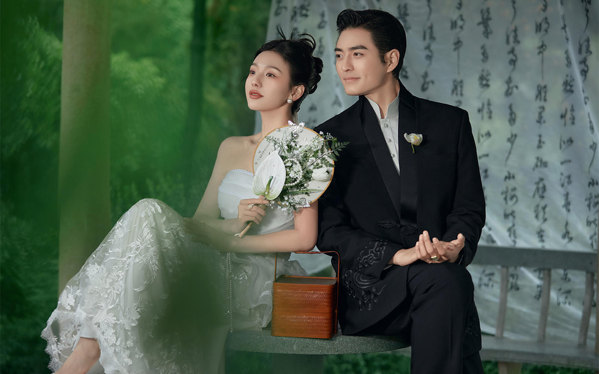 中式婚拍｜ 團(tuán)扇輕挽花束，藏著中式含蓄的詩意