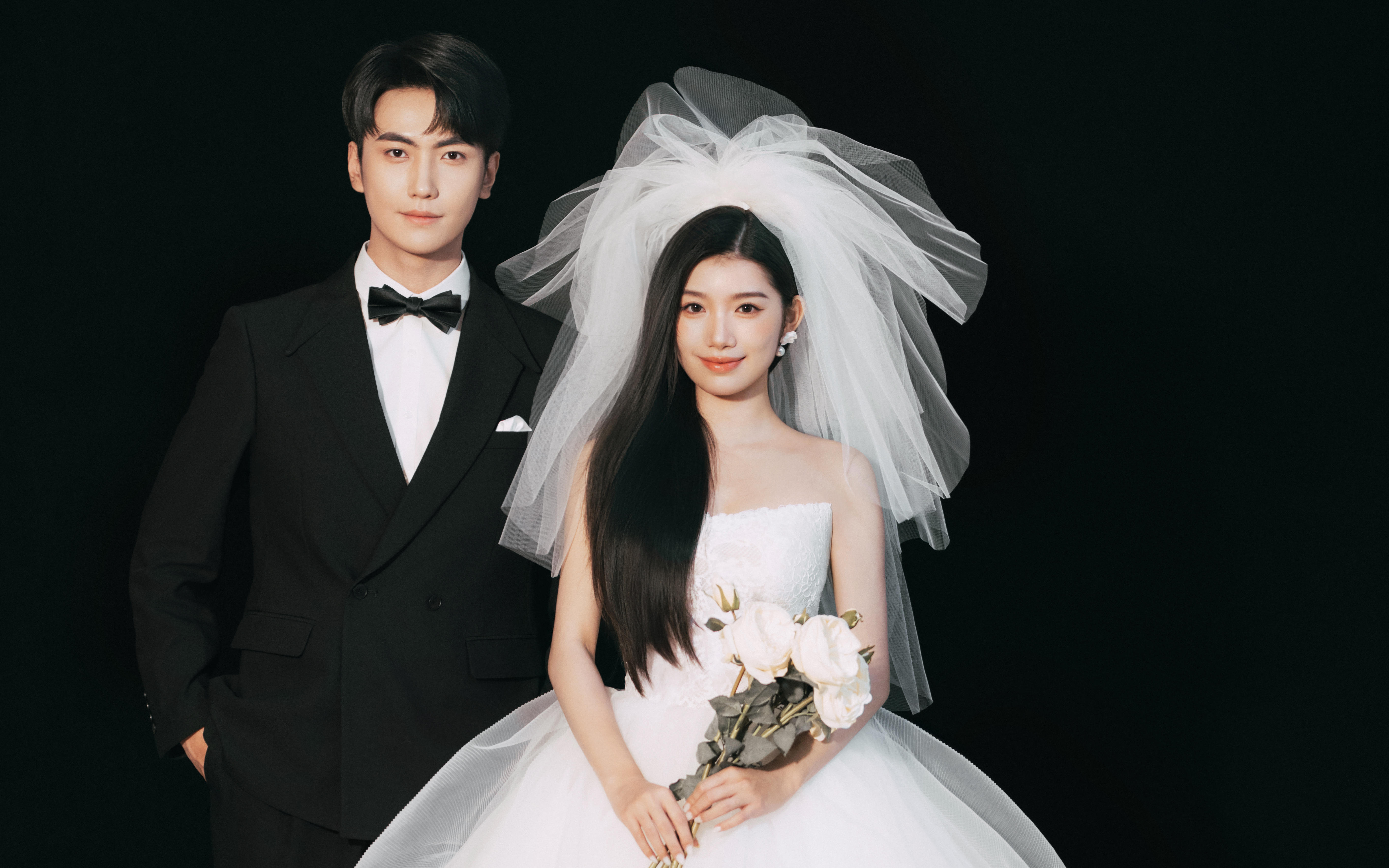 韓系ins風好絕！愛上黑底膠片婚紗照???