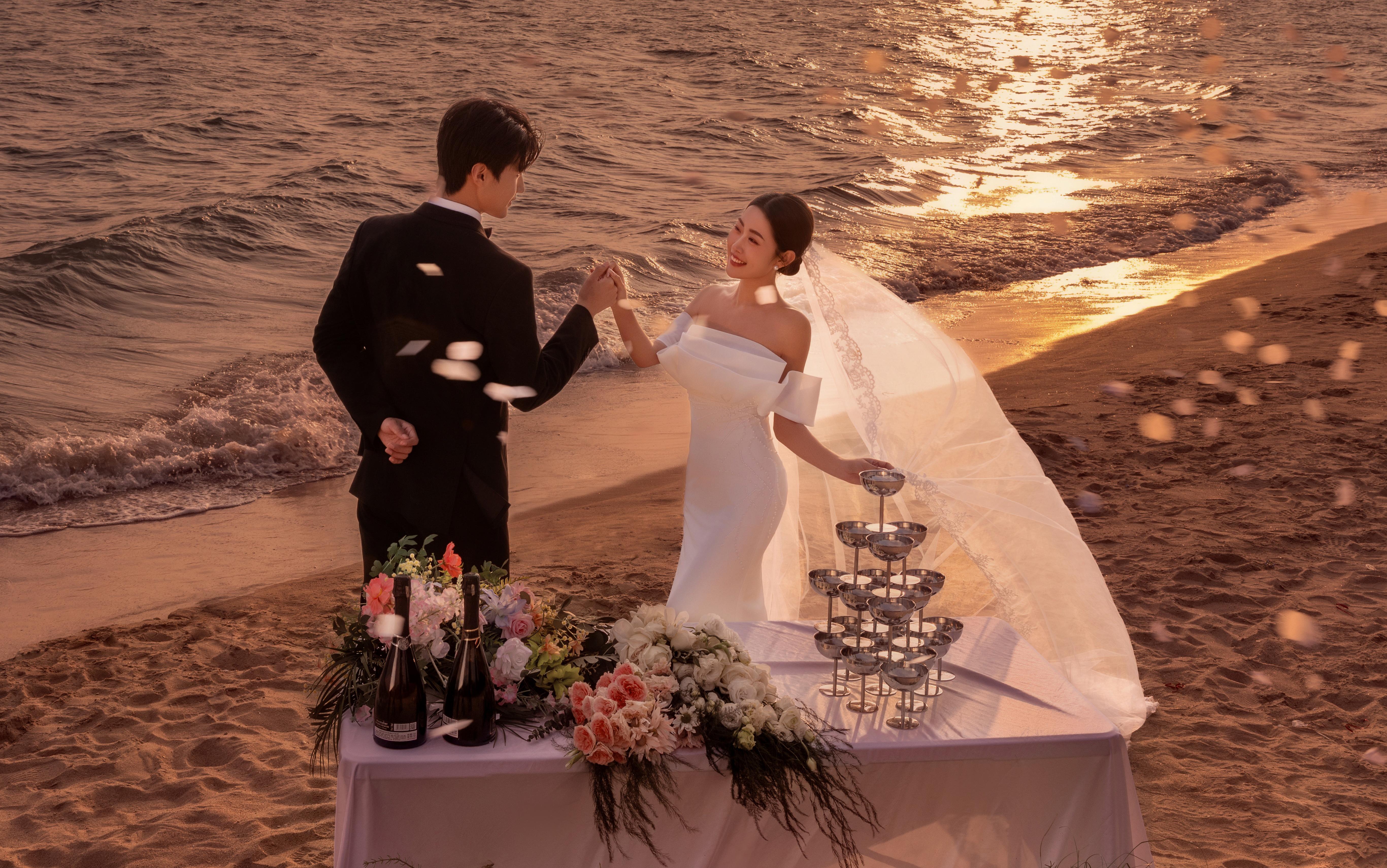 三亞旅拍氛圍感婚紗照