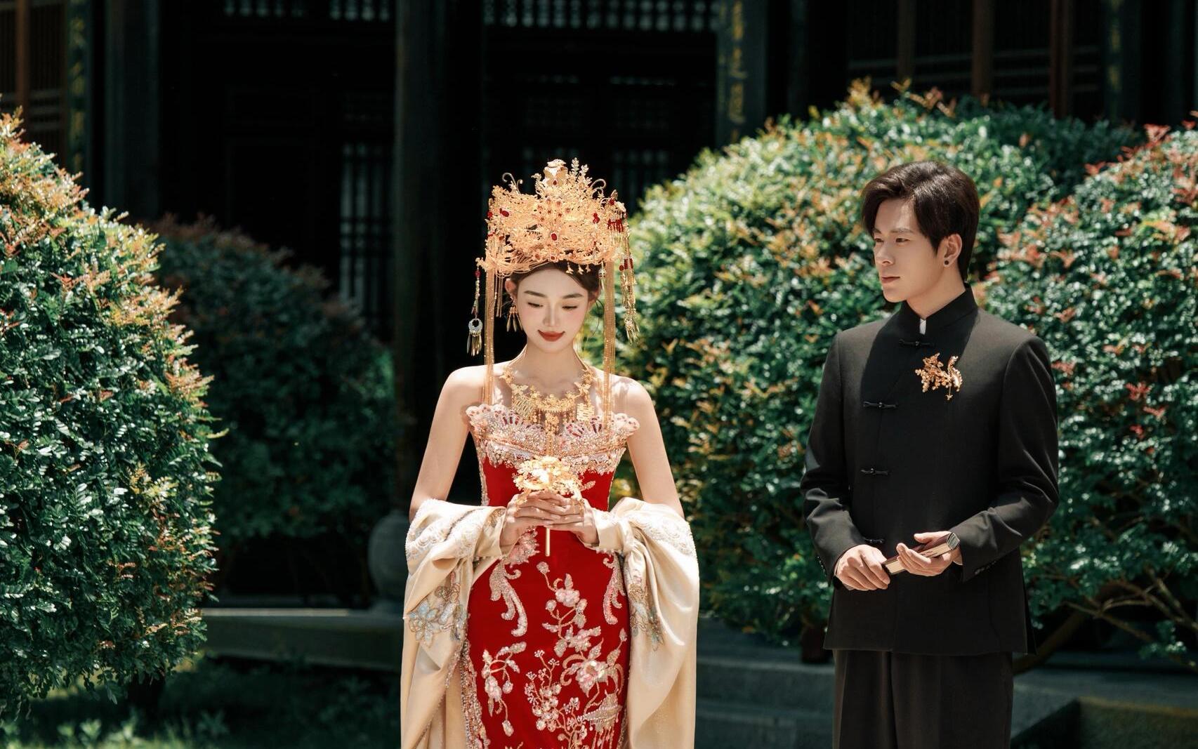 【新中式園林風(fēng)婚紗照愛不夠?】