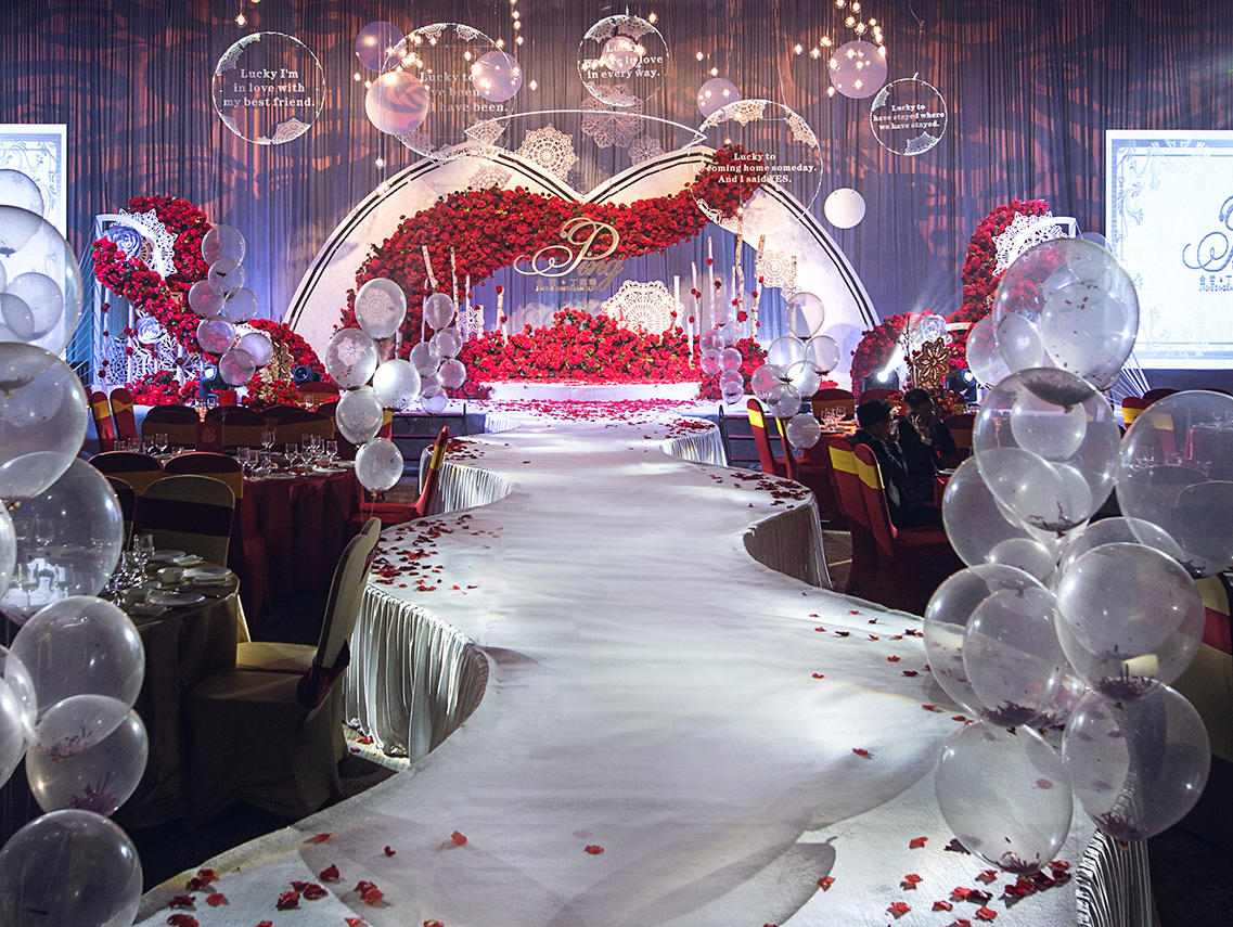 2020 现代红——繁 花 簇 拥