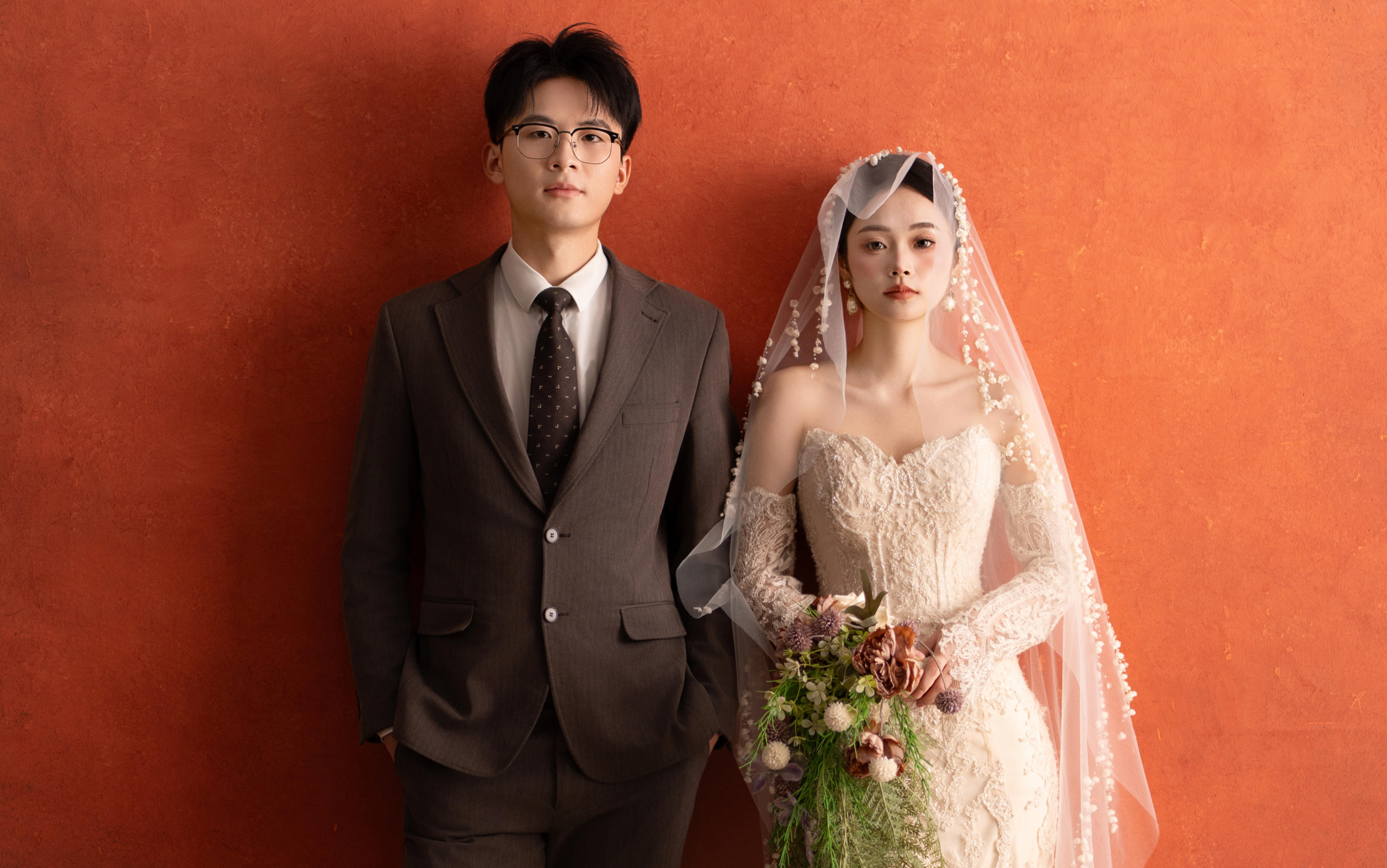 【雪彩客片】救命🆘复古红底婚纱照也太出片了吧！