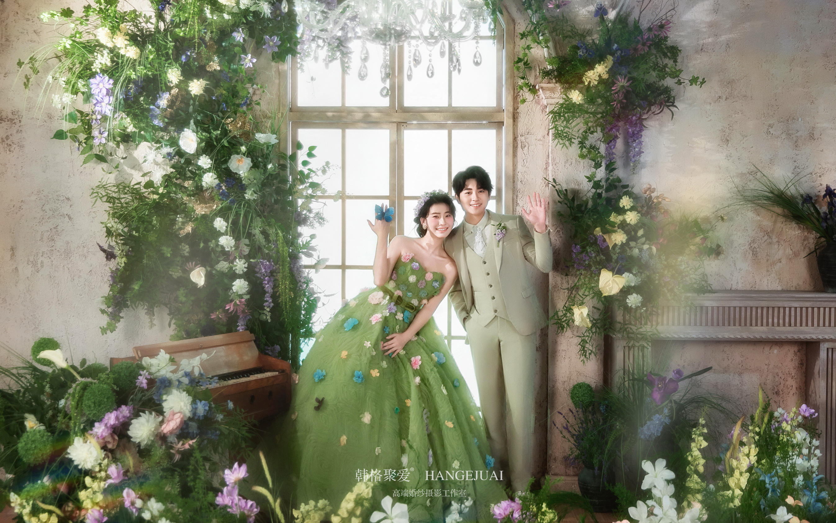强烈安利，谁拍谁好看的花房婚纱照🔥