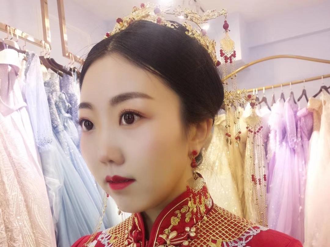 森系唯美简约首席档化妆师半天跟妆