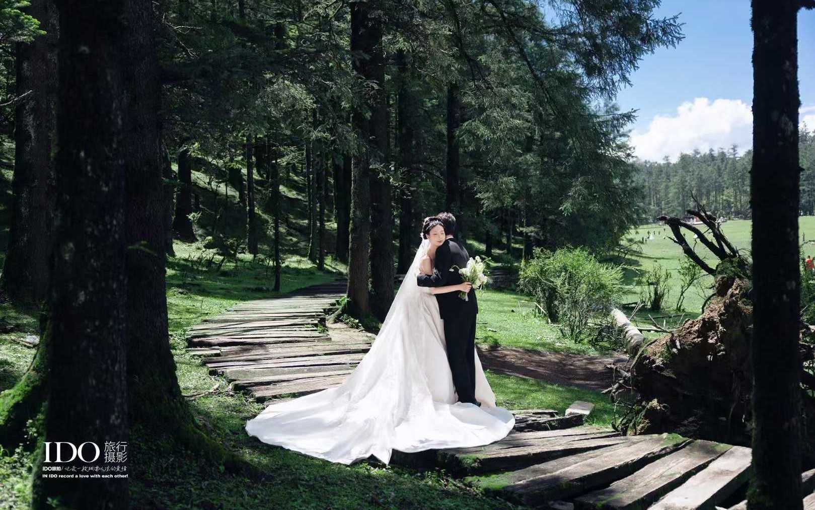 森系林間秘境：清新治愈風(fēng)婚紗照