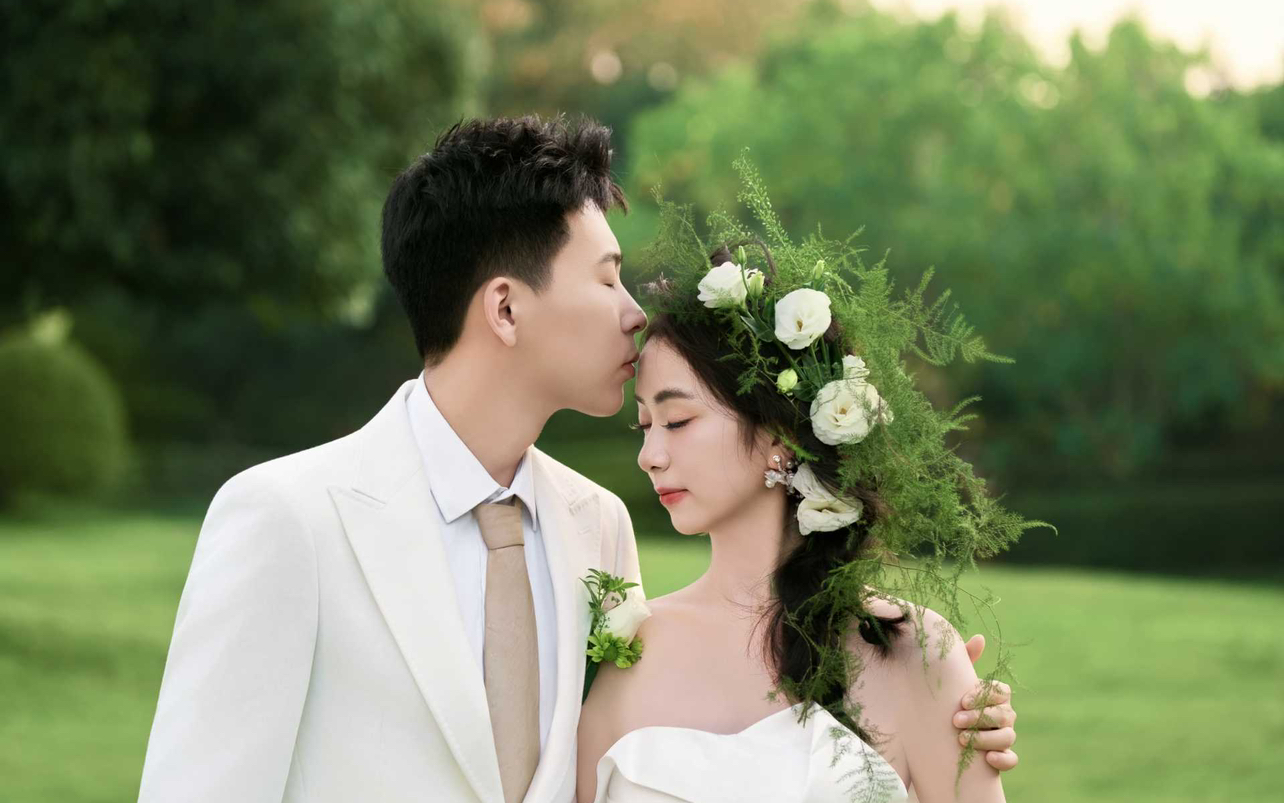 草坪系列客片欣赏！石家庄婚纱照必选商家