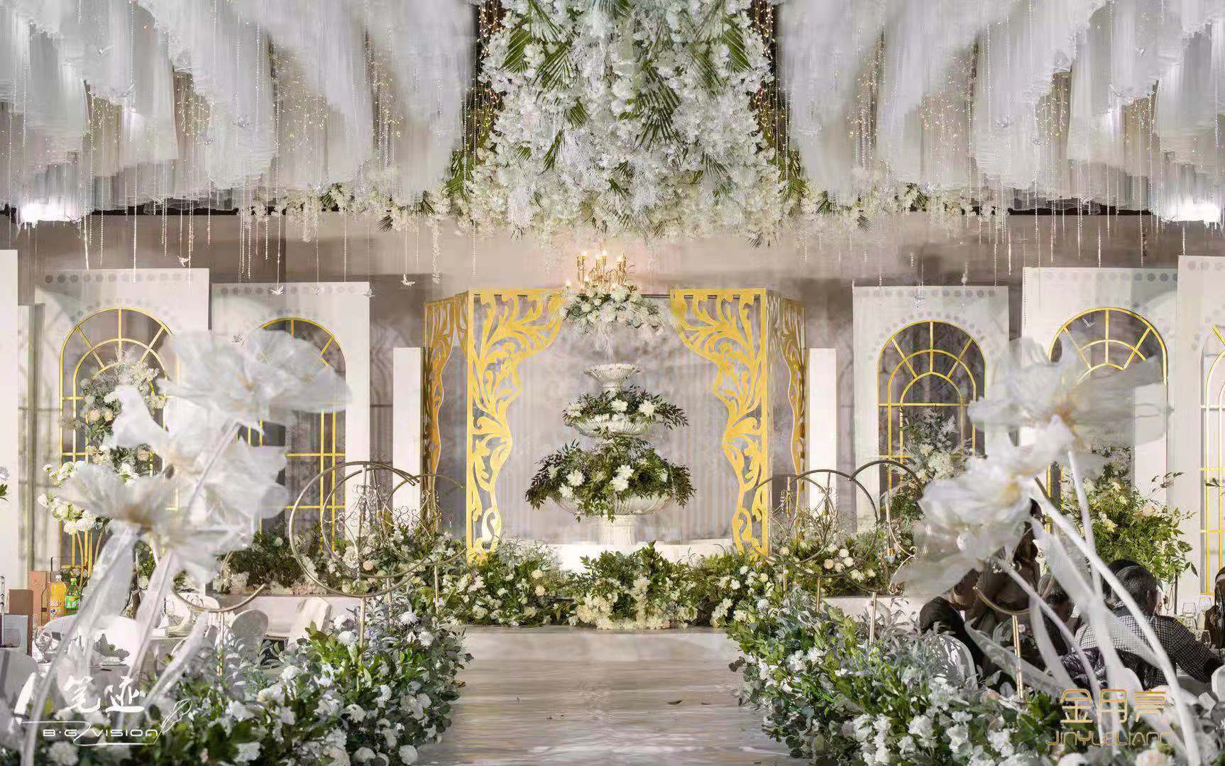 白绿金婚礼 干净经典法式花园