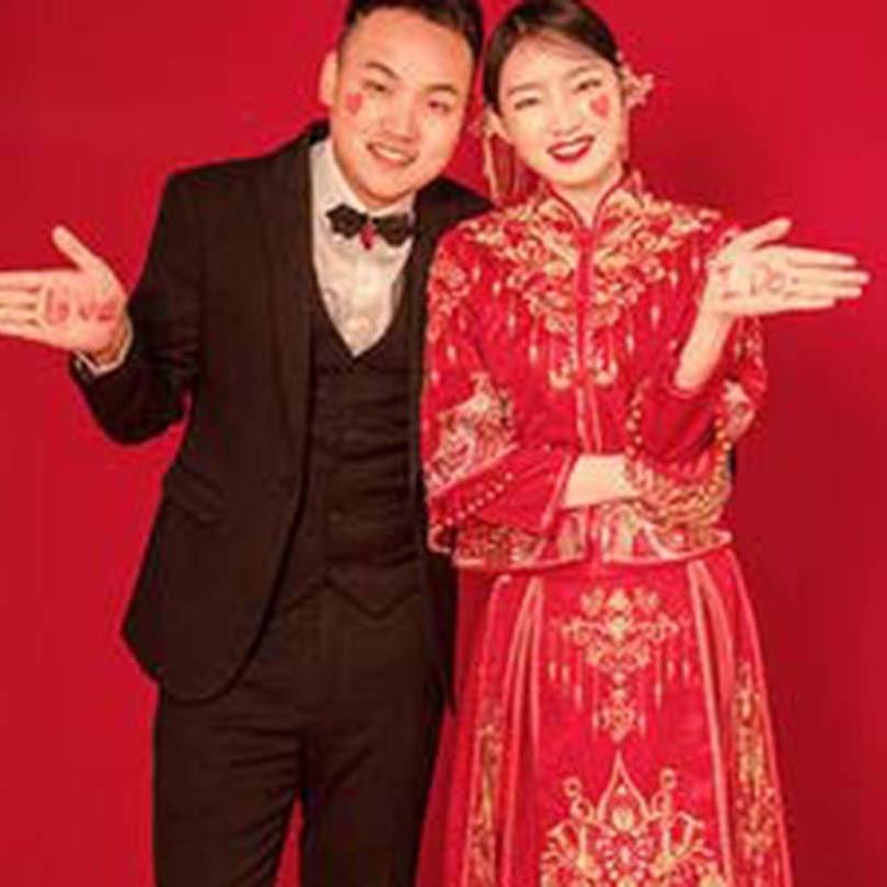 【达州婚纱摄影工作室】+8服8造
